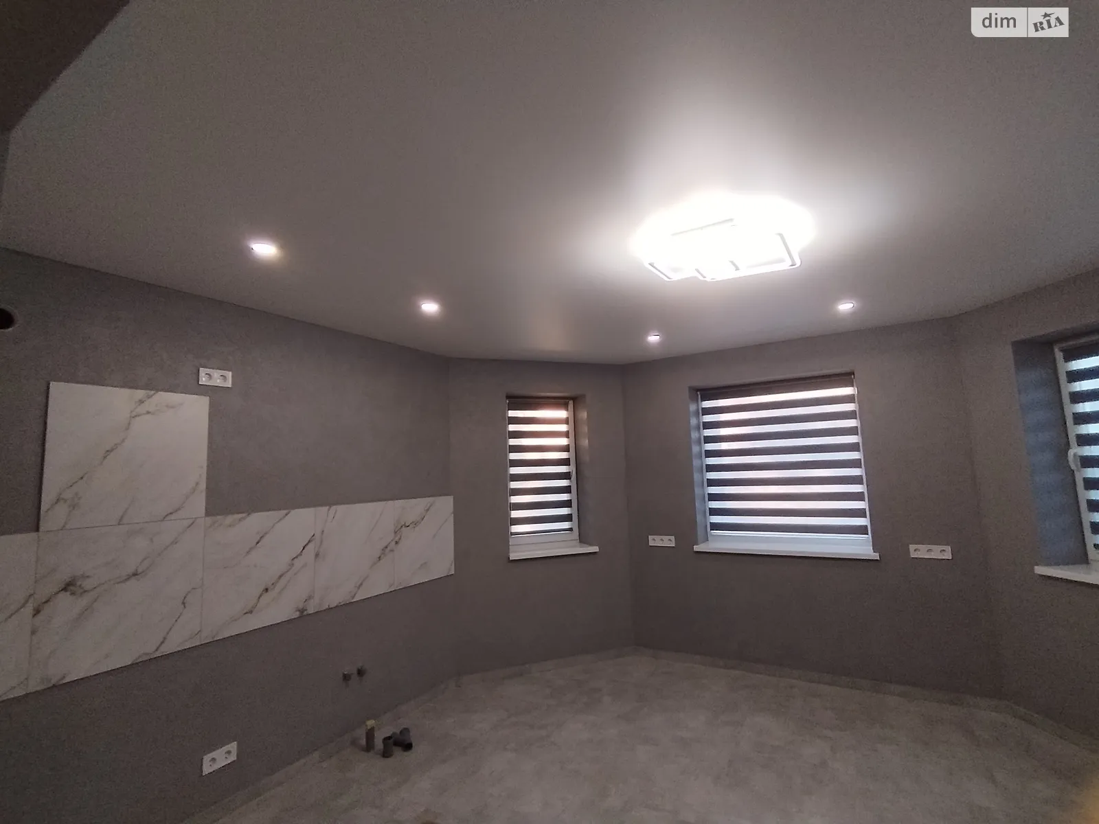 Продается дом на 2 этажа 187 кв. м с беседкой, цена: 180000 $ - фото 1