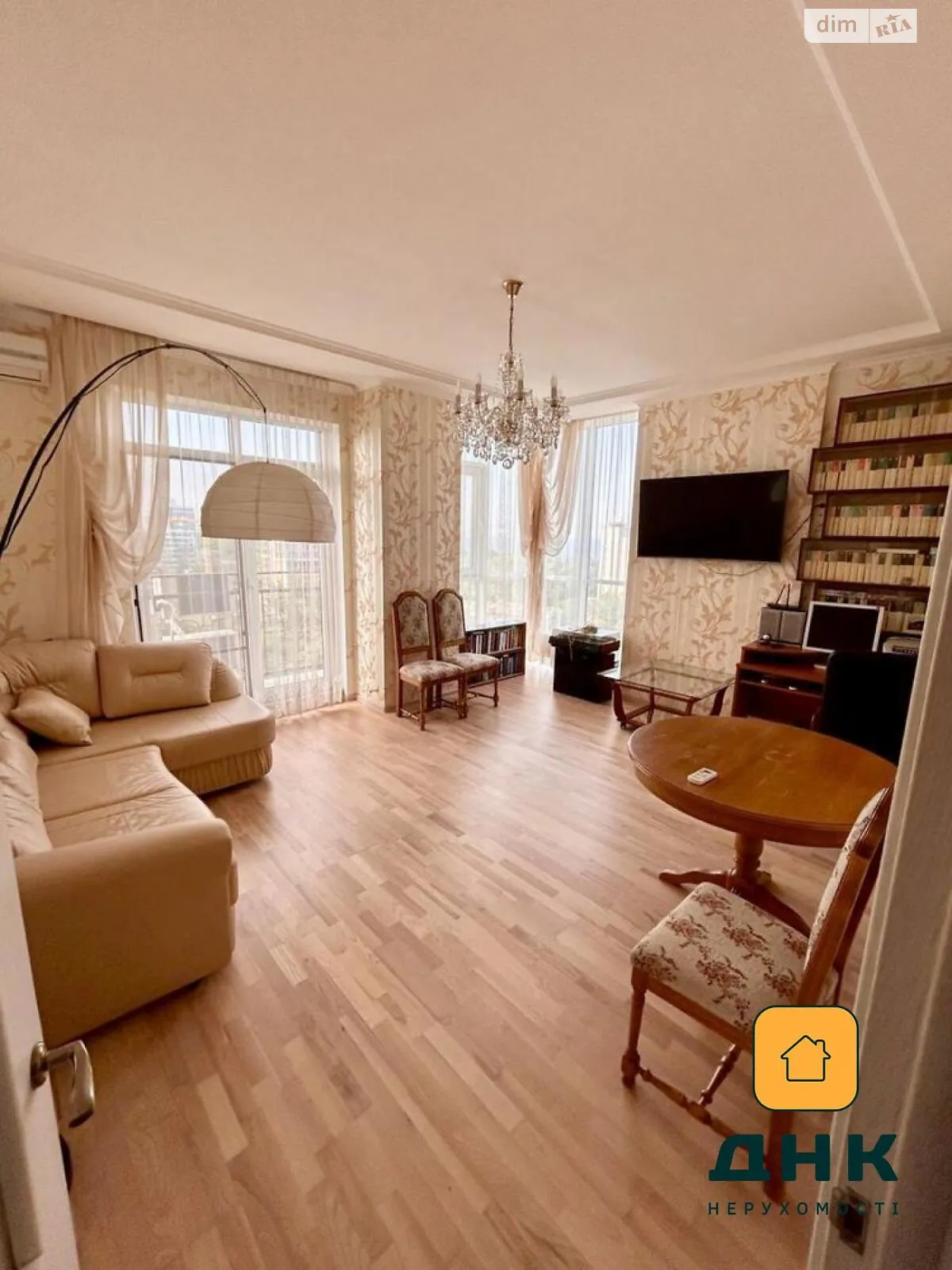Продается 2-комнатная квартира 78 кв. м в Одессе, бул. Французский, 60В - фото 1