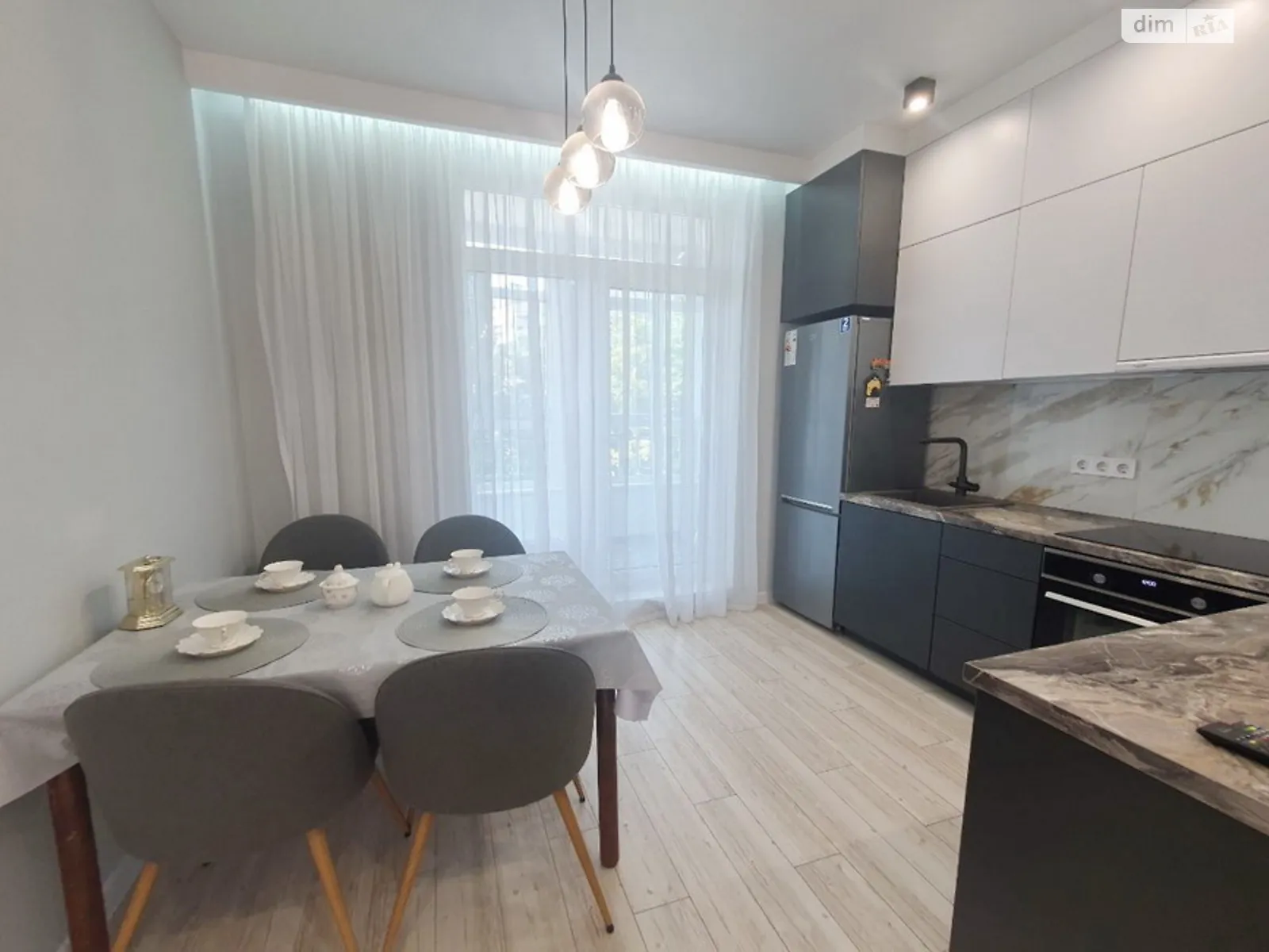 Продается 2-комнатная квартира 45.8 кв. м в Одессе, просп. Гагарина - фото 1