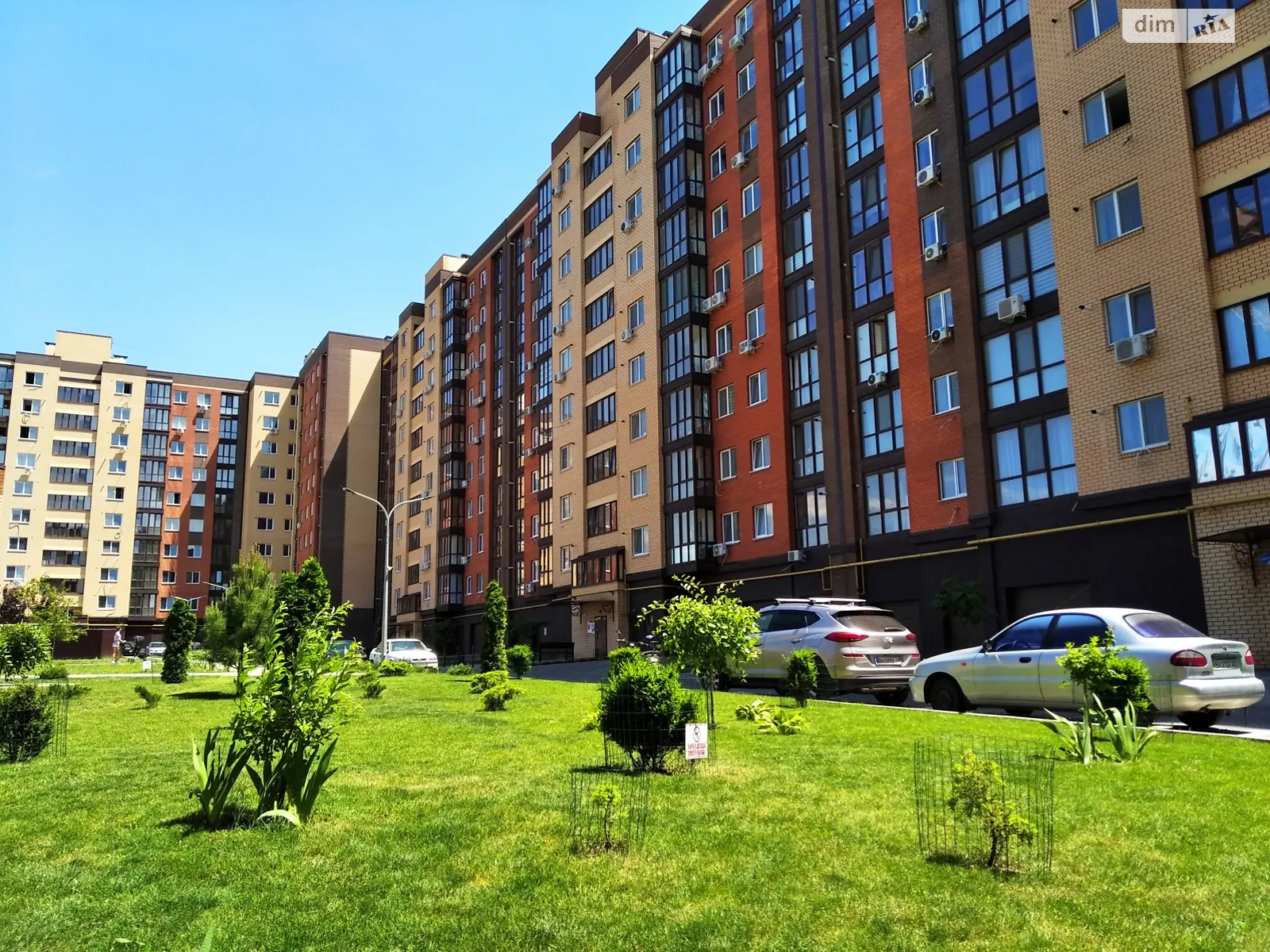 Продается 1-комнатная квартира 40.6 кв. м в Крыжановка, ул. Академика Сахарова - фото 1