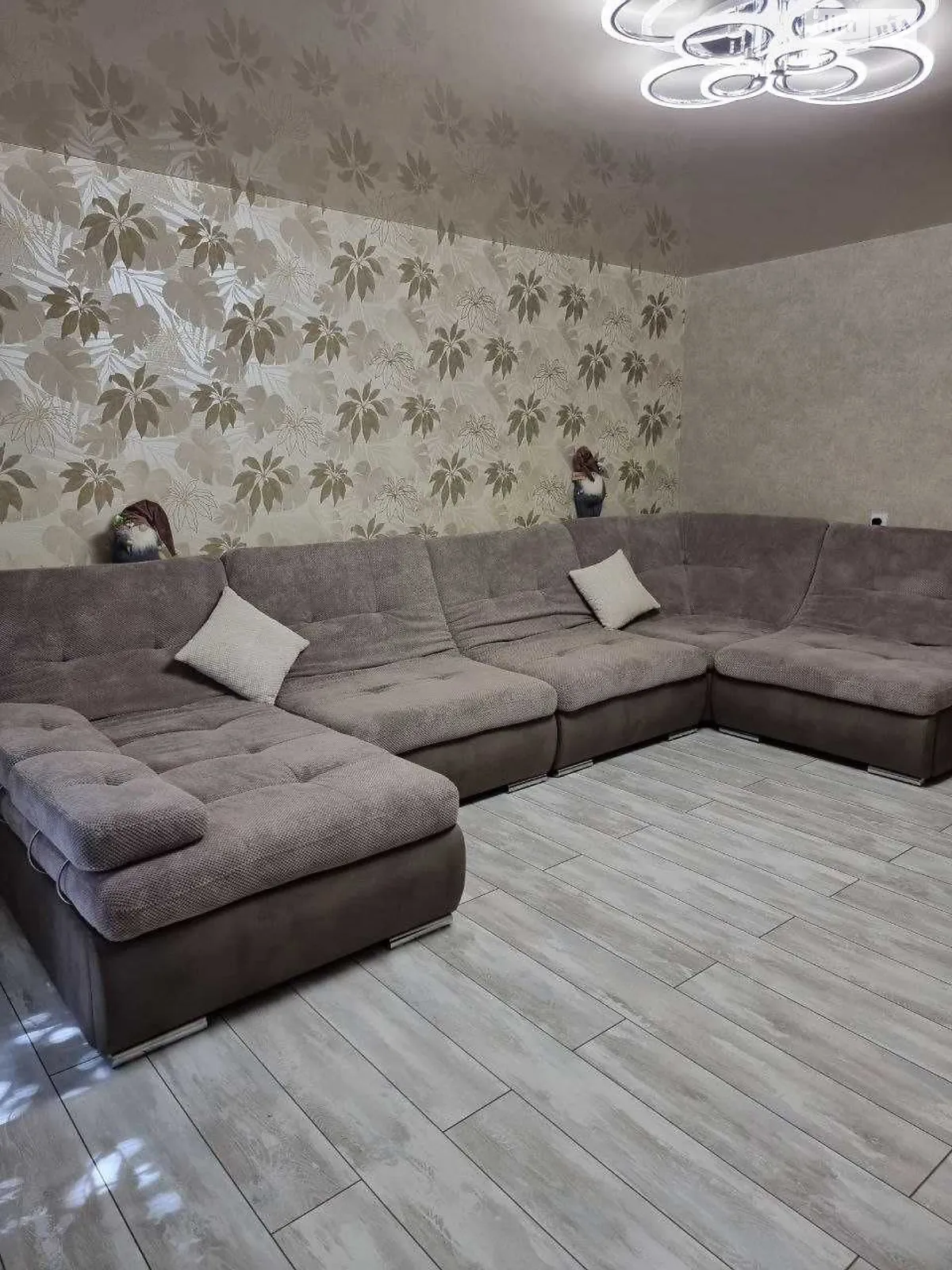 Продается дом на 2 этажа 324.8 кв. м с балконом, цена: 126000 $ - фото 1