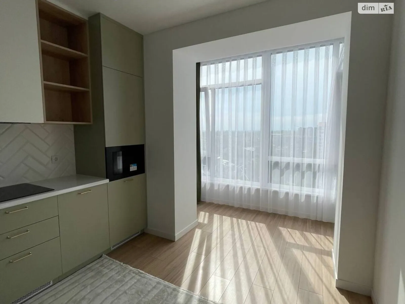 Продается 1-комнатная квартира 42 кв. м в Ивано-Франковске, ул. Волошина Августина - фото 1