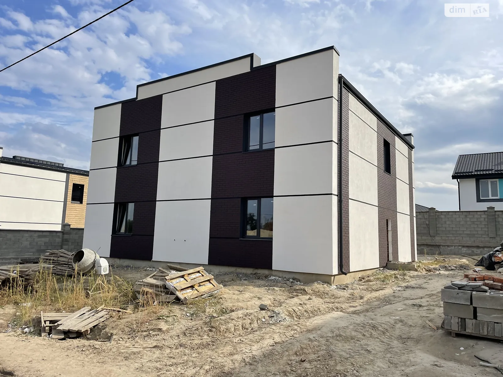 ул. Кулика и Гудачека(Макарова) Ювилейный Ровно, цена: 72000 $ - фото 1