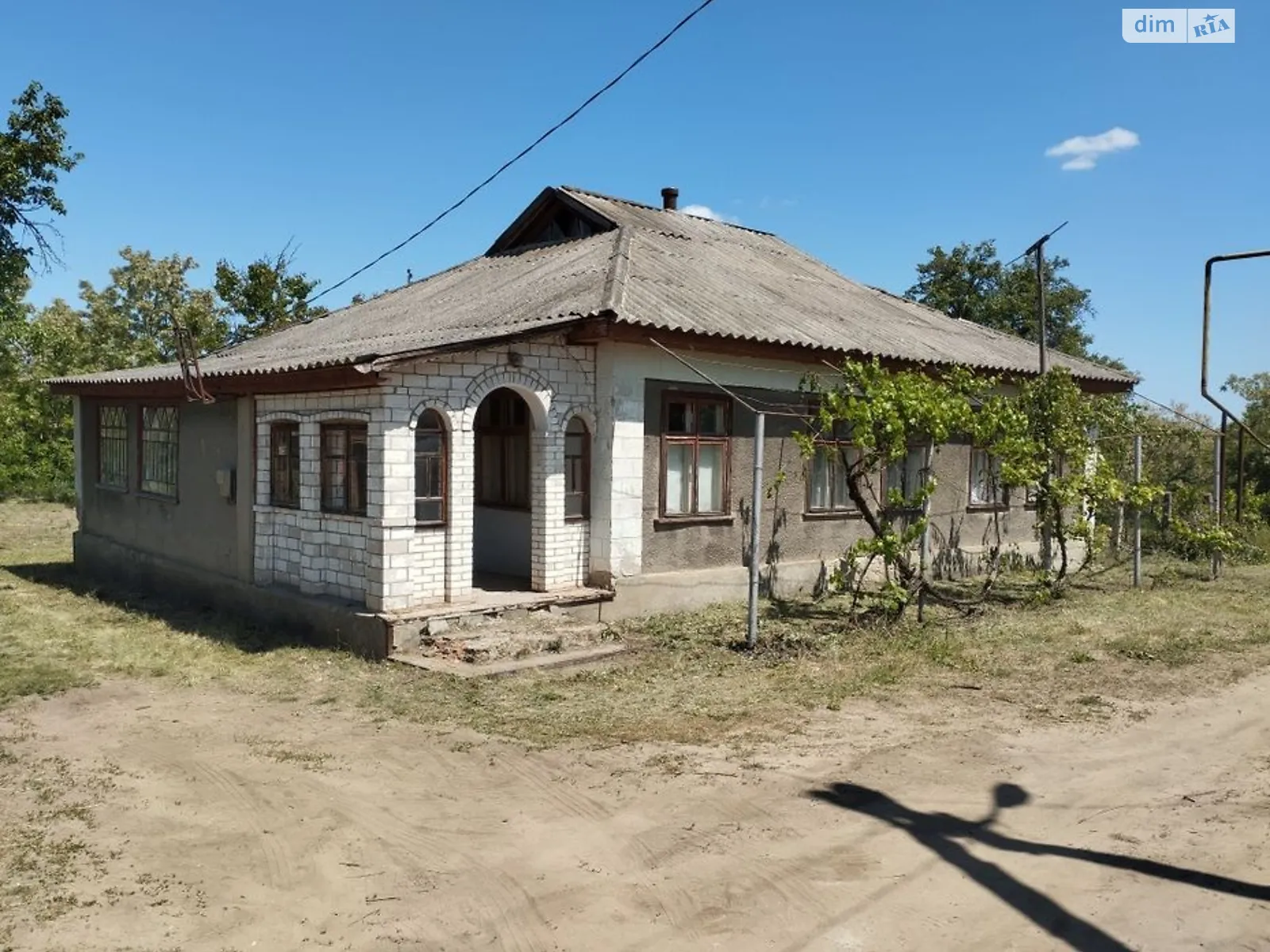 Продается одноэтажный дом 138 кв. м с подвалом, цена: 5000 $ - фото 1