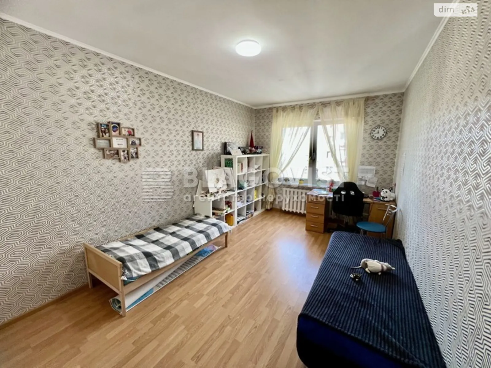 Продается 3-комнатная квартира 93 кв. м в Киеве, ул. Урловская, 34 - фото 1