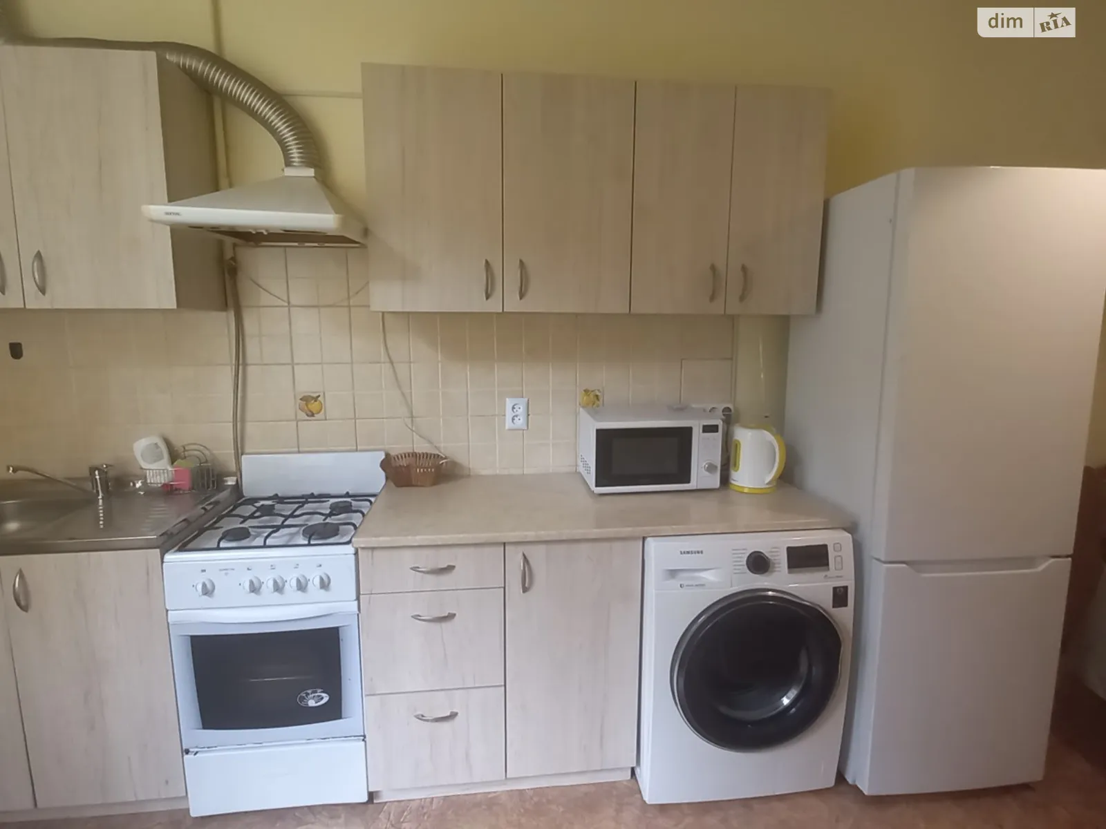 Здається в оренду 1-кімнатна квартира 40 кв. м у Львові, вул. Головацького, 11 - фото 1