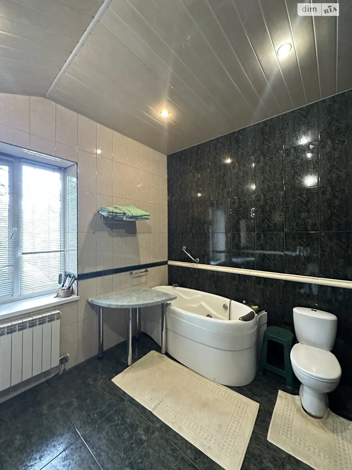 Продается дом на 2 этажа 247.1 кв. м с камином, цена: 155000 $ - фото 1