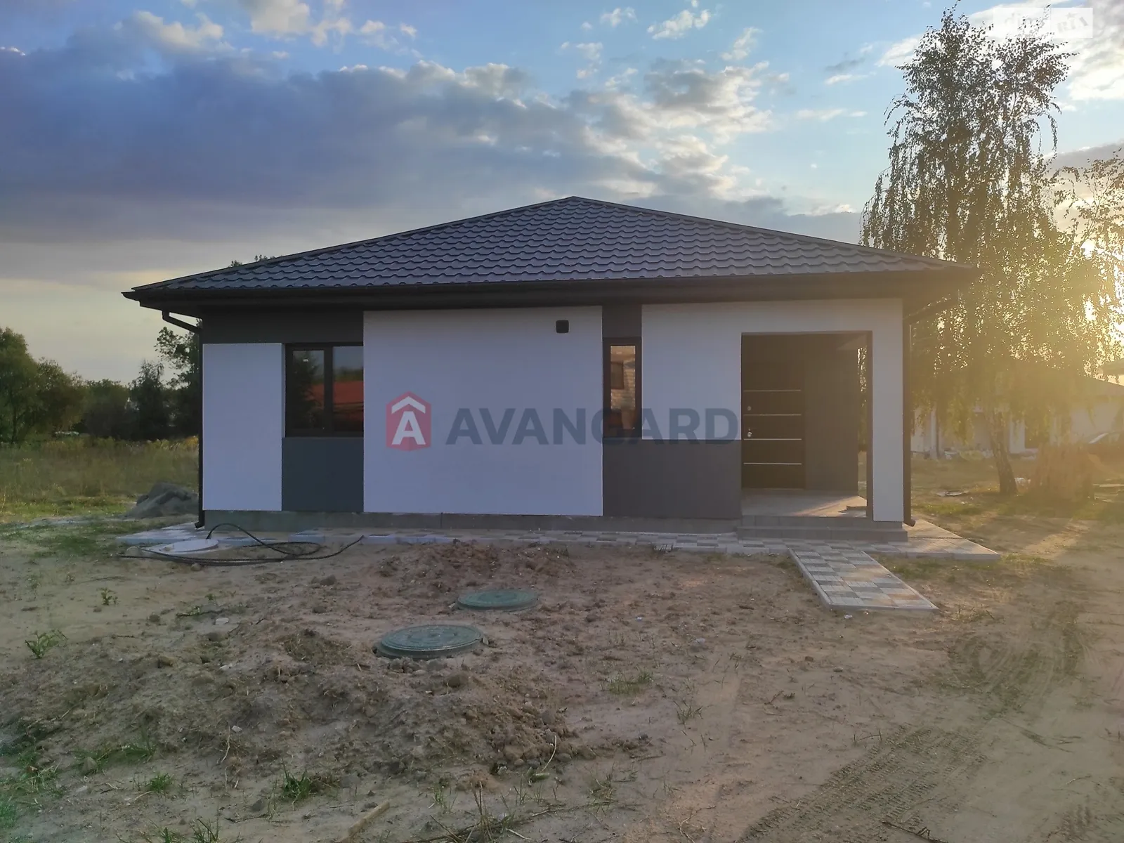 Продается одноэтажный дом 95 кв. м с камином, цена: 60000 $ - фото 1