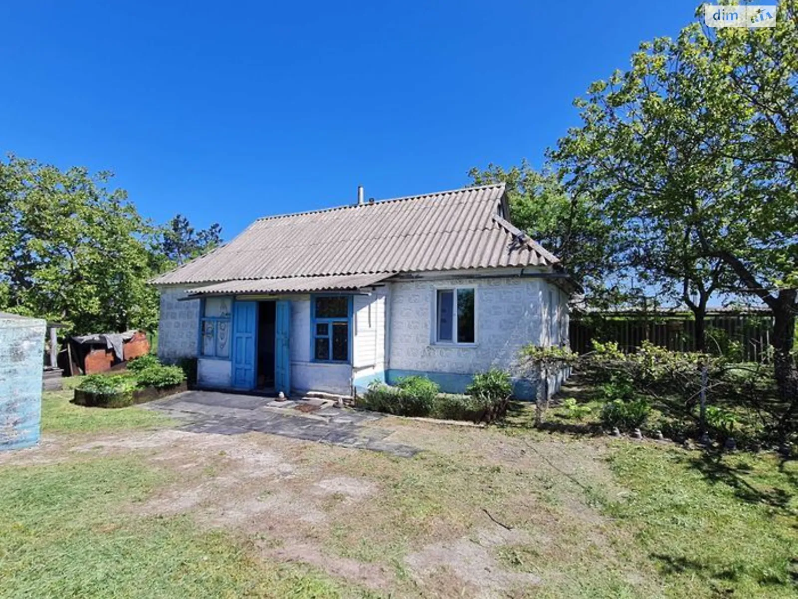 Продается одноэтажный дом 55 кв. м с гаражом, цена: 8000 $ - фото 1