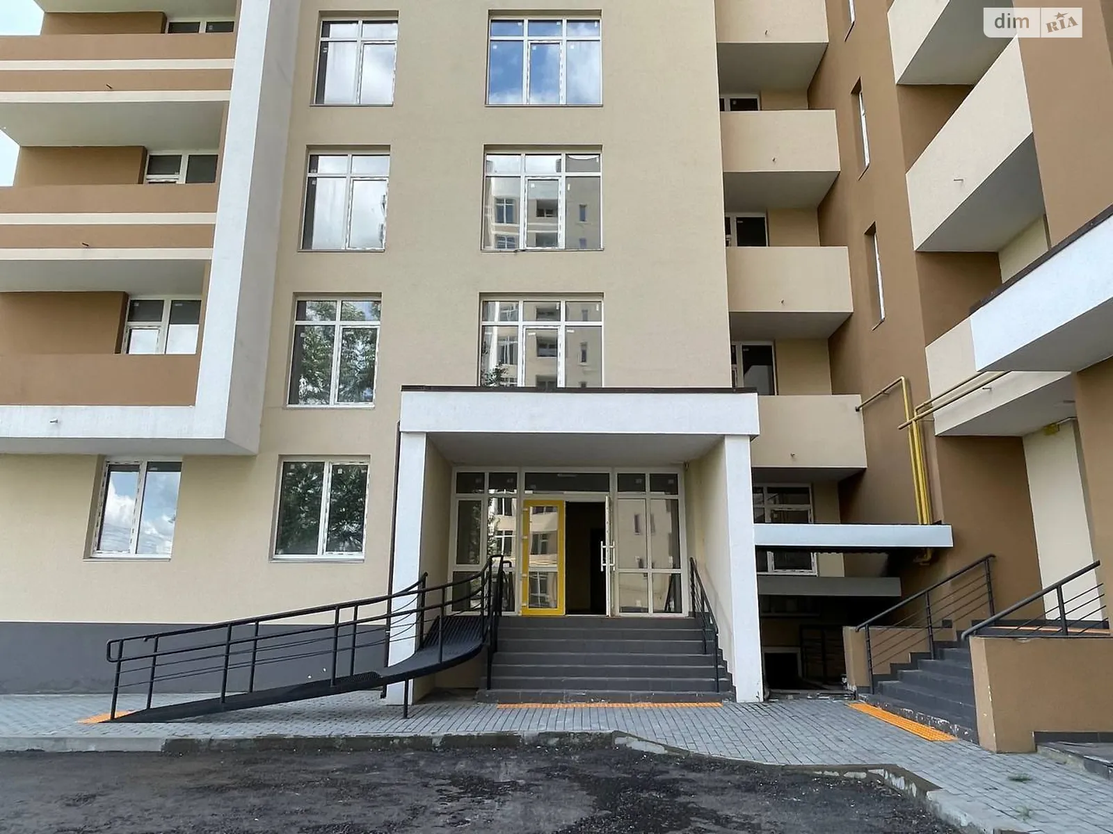 Продається 3-кімнатна квартира 82.56 кв. м у Вишгороді, цена: 43500 $ - фото 1