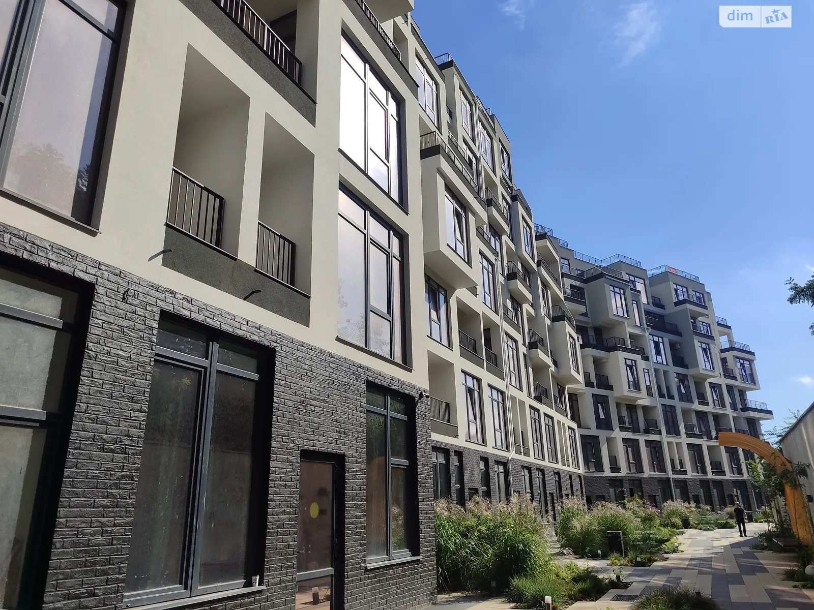 Продається 2-кімнатна квартира 57.3 кв. м у Одесі, вул. Софіївська - фото 1