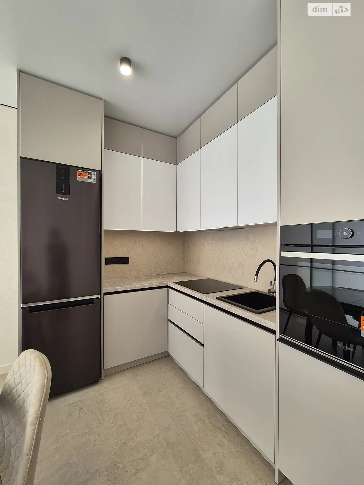 Продається 1-кімнатна квартира 46.9 кв. м у, цена: 65600 $ - фото 1