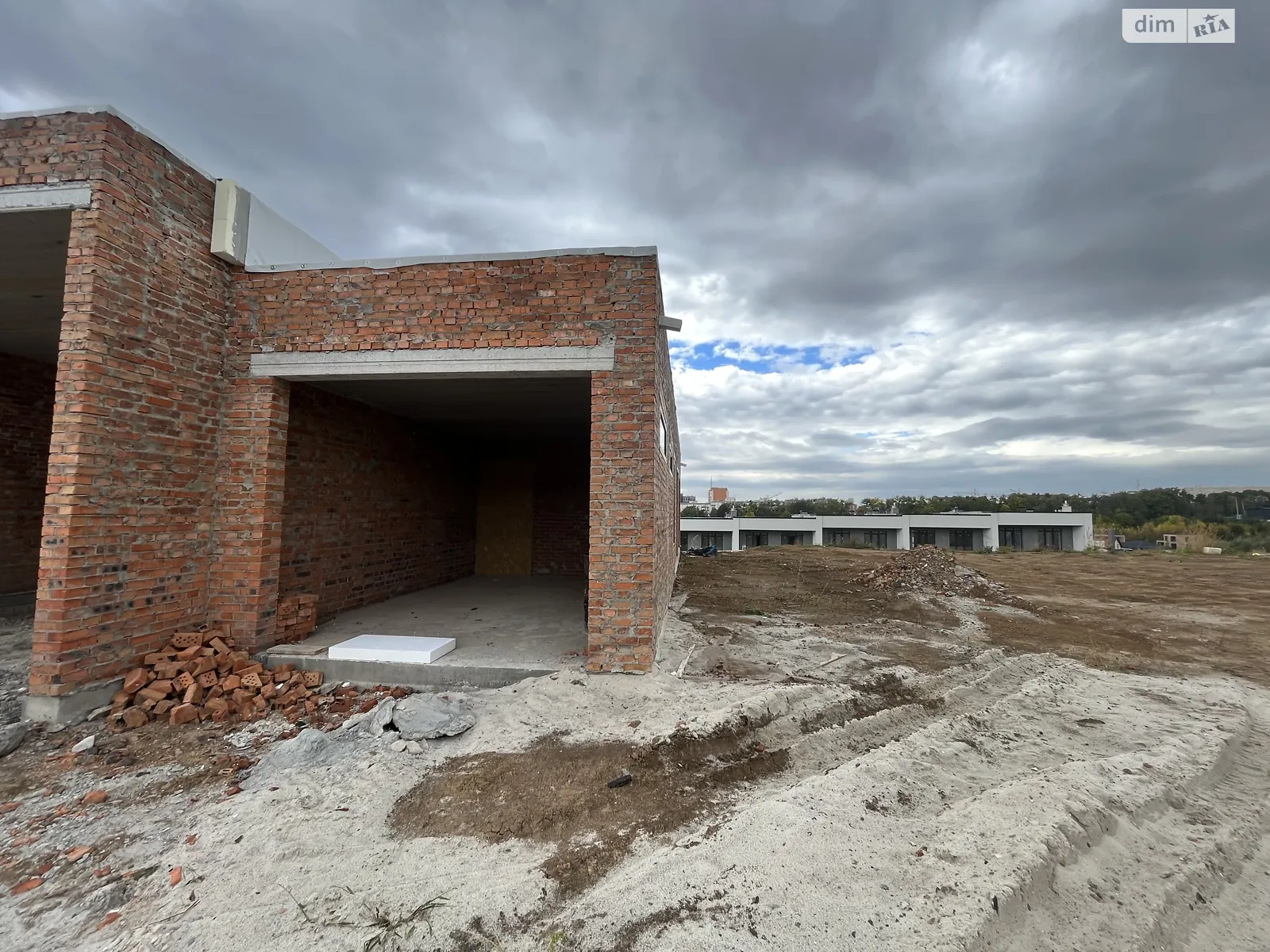 Продається одноповерховий будинок 173.8 кв. м з гаражем, цена: 165000 $ - фото 1
