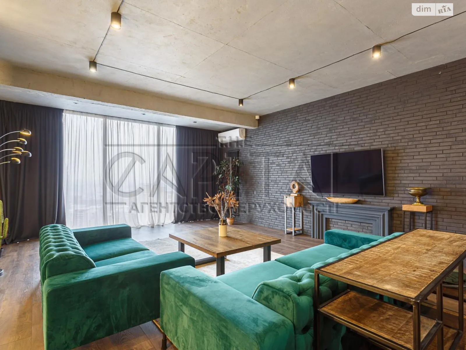 Продается 2-комнатная квартира 115.2 кв. м в Киеве, ул. Коновальца Евгения, 44А - фото 1