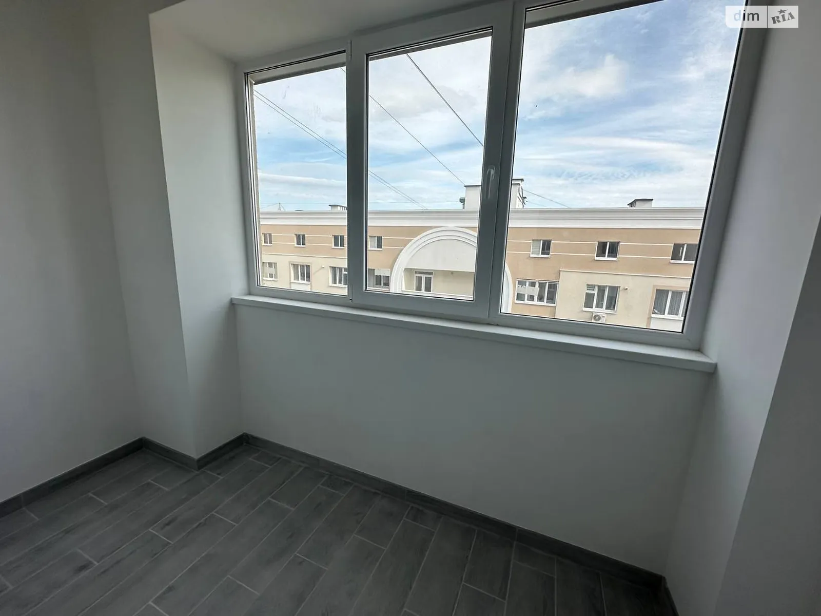 Продается 2-комнатная квартира 67 кв. м в Хмельницком, ул. Кармелюка, 3/3 - фото 1