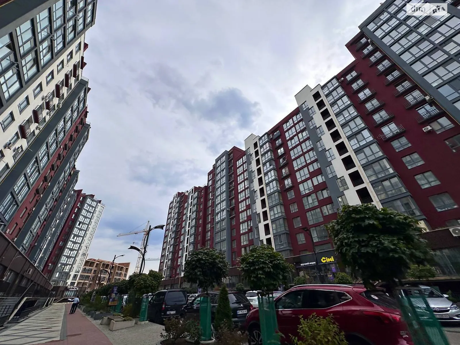 Продается 2-комнатная квартира 57 кв. м в Ивано-Франковске, ул. Княгинин, 44 - фото 1