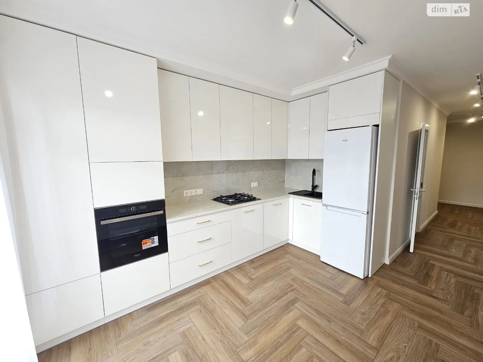 2-комнатная квартира 66.8 кв. м в Тернополе, ул. Острожского Князя - фото 1