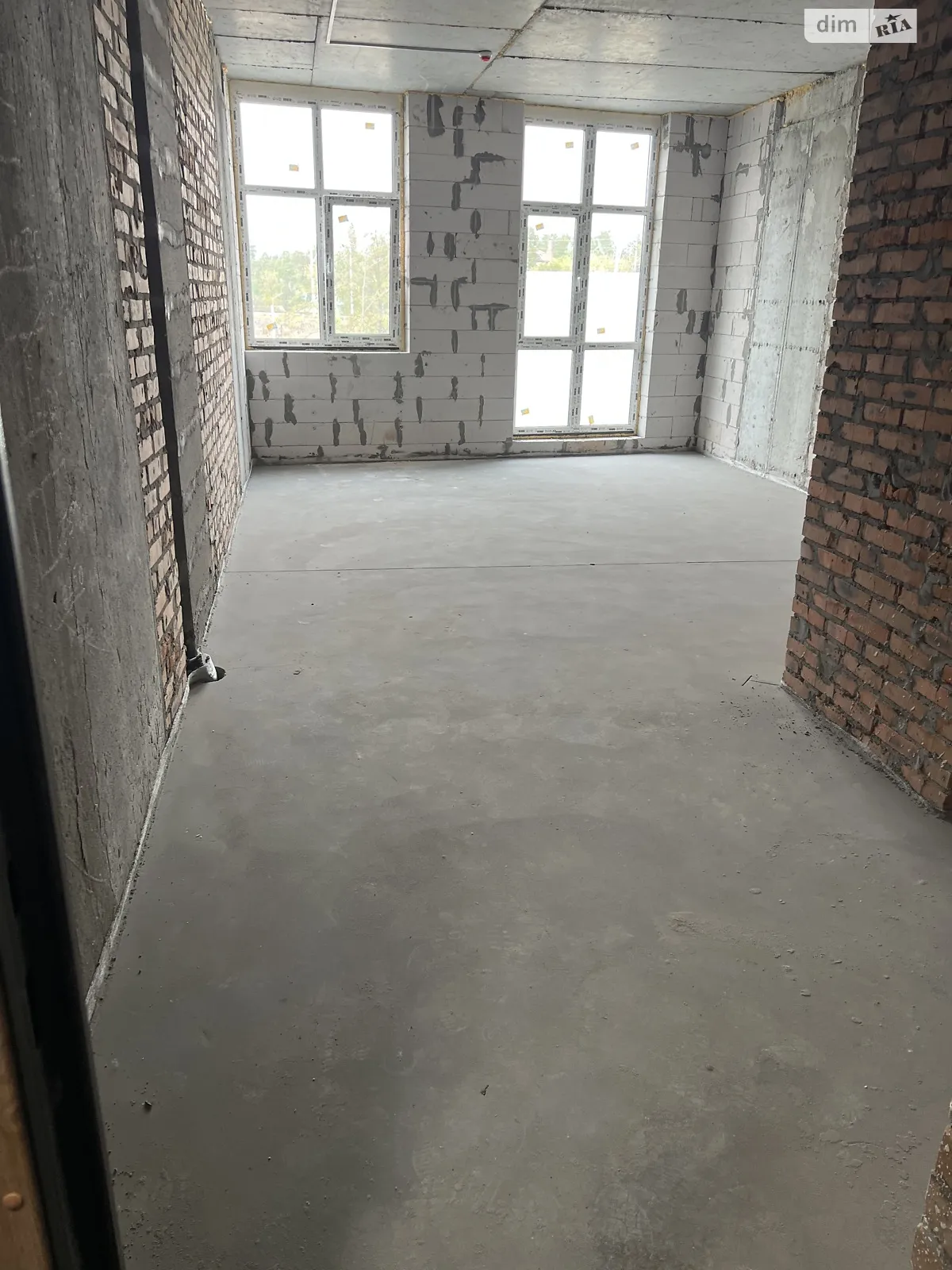 Продается 1-комнатная квартира 35.7 кв. м в Ирпене, ул. Кобылянской Ольги, 1В/12 - фото 1