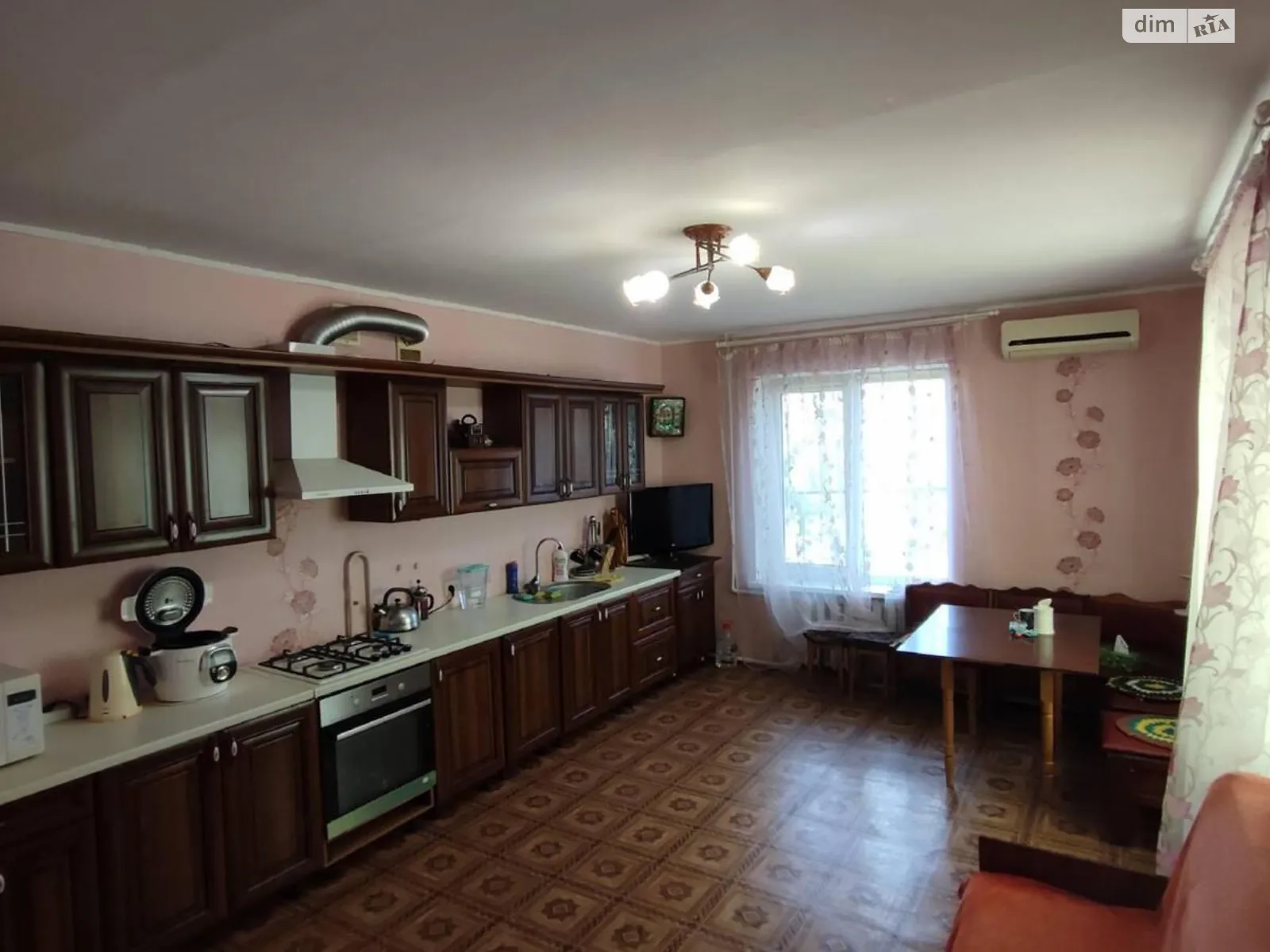 Продається будинок 2 поверховий 230 кв. м з гаражем, цена: 139000 $ - фото 1