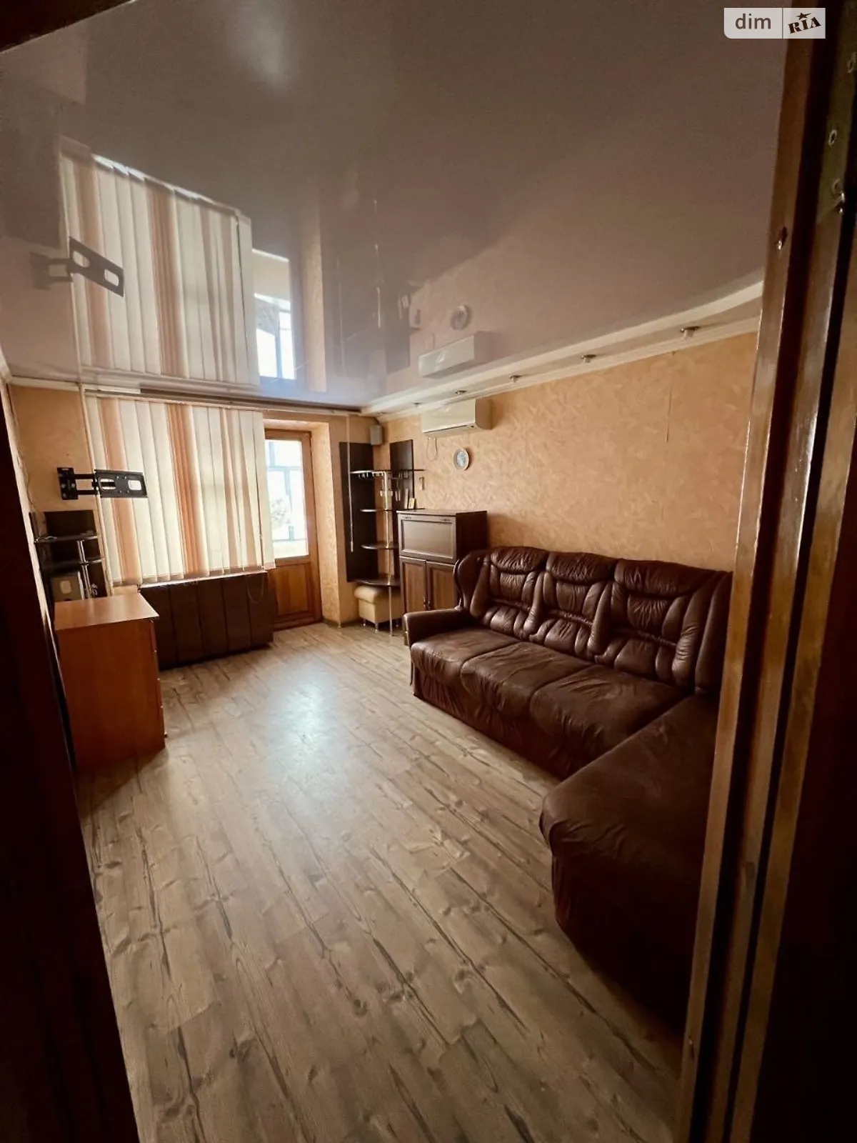 Сдается в аренду 3-комнатная квартира 56 кв. м в Днепре, ул. Артема, 89Б - фото 1