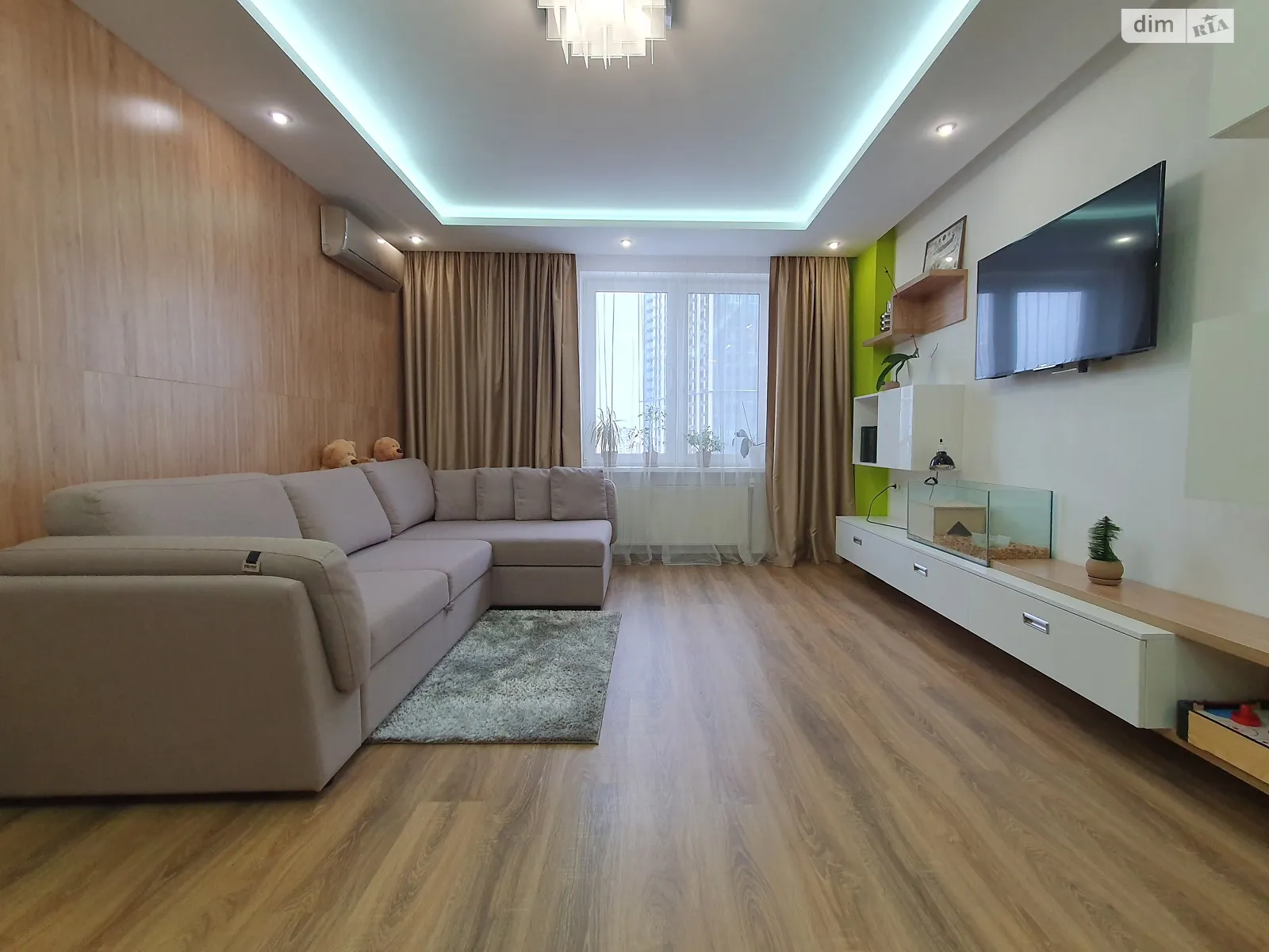 Продается 2-комнатная квартира 72 кв. м в Киеве, просп. Академика Глушкова, 9В - фото 1