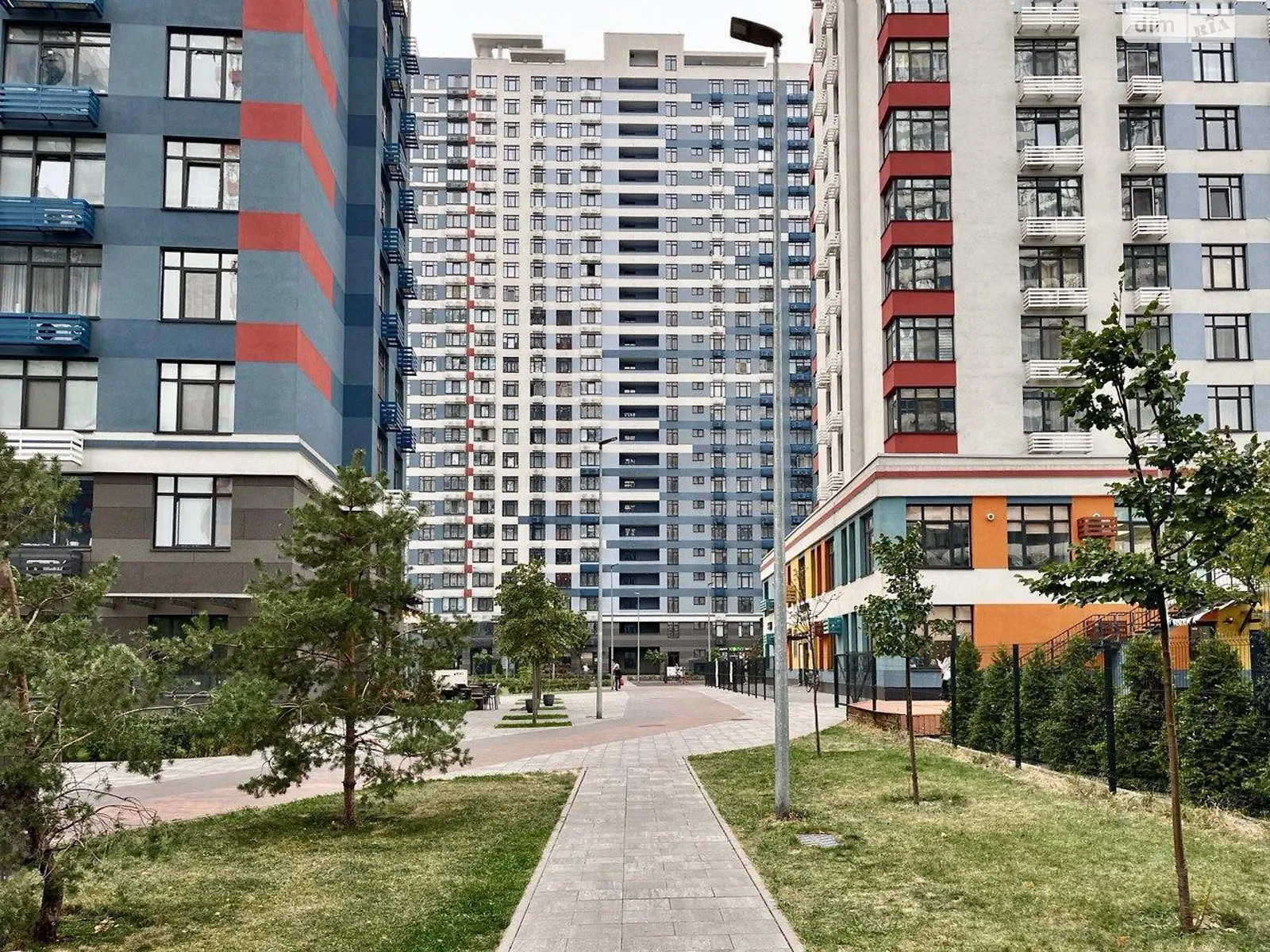 Продается 1-комнатная квартира 44 кв. м в Киеве, ул. Евгения Сверстюка, 6Г - фото 1