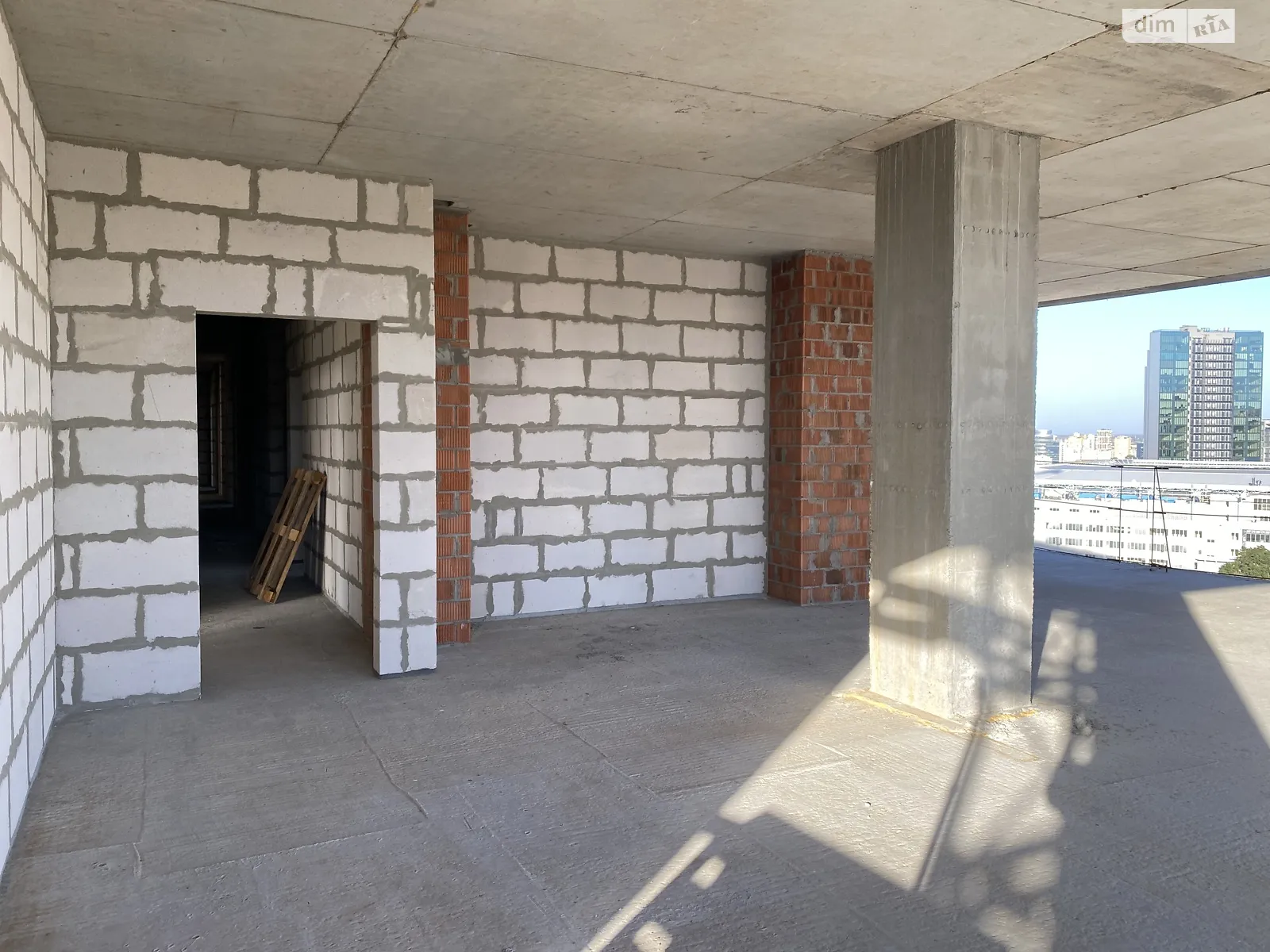 Продается 2-комнатная квартира 86 кв. м в Днепре, ул. Уляновская(Ульянова), 9 - фото 1