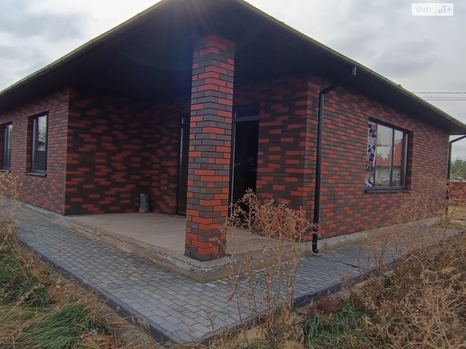 Продается одноэтажный дом 105 кв. м с участком, цена: 75000 $ - фото 1