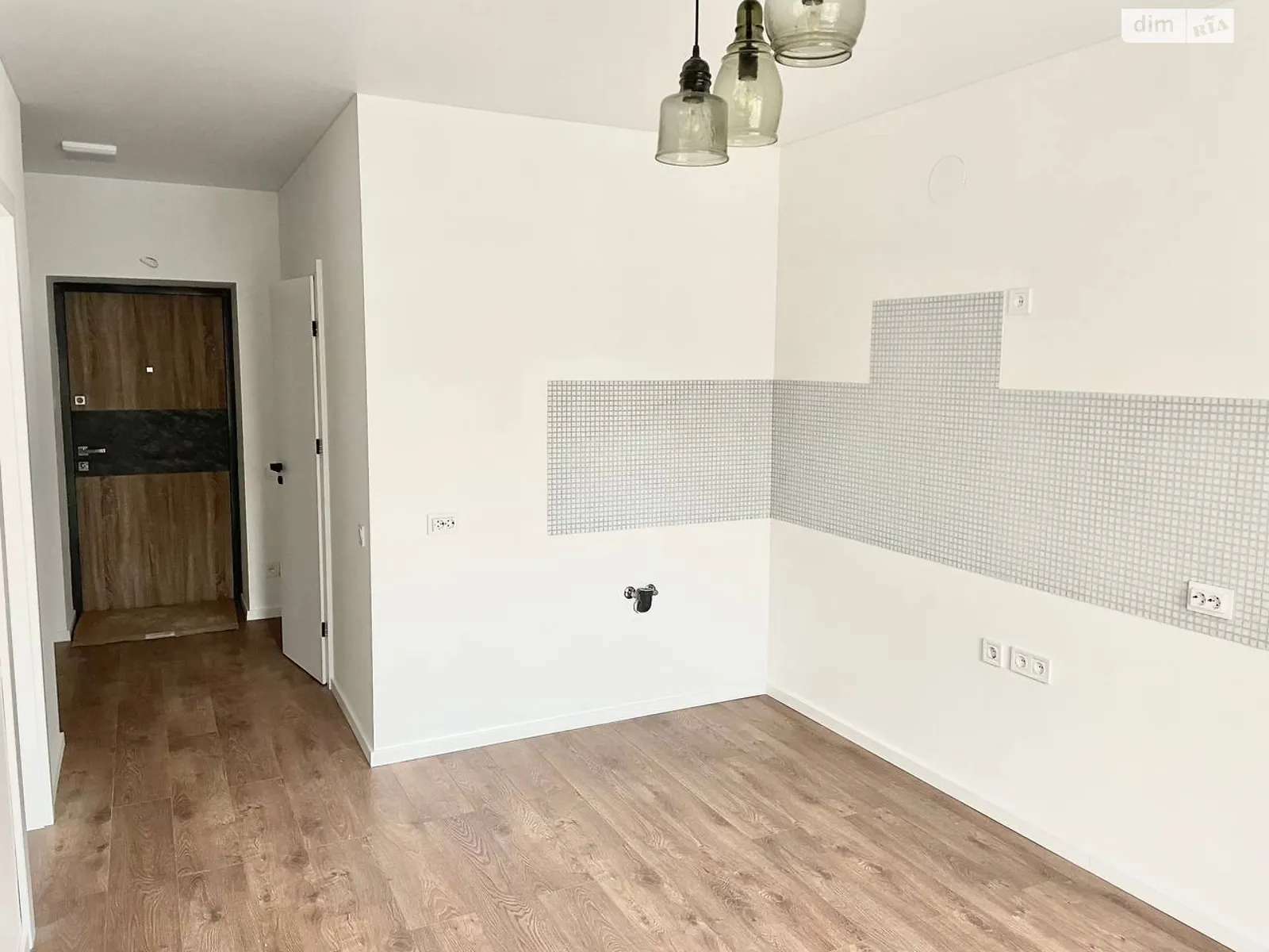 Продається 1-кімнатна квартира 35.5 кв. м у Рівному, вул. Корольова, 9В - фото 1