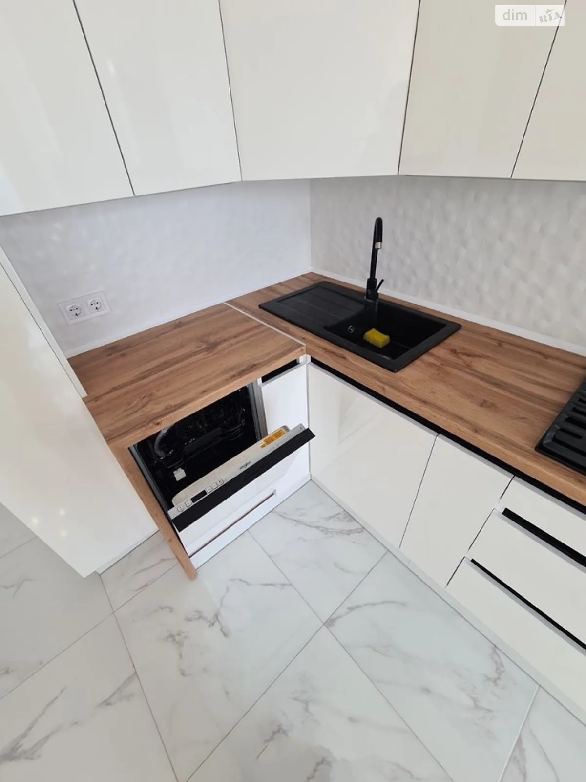 Сдается в аренду 2-комнатная квартира 70 кв. м в Львове, ул. Венгерская - фото 1