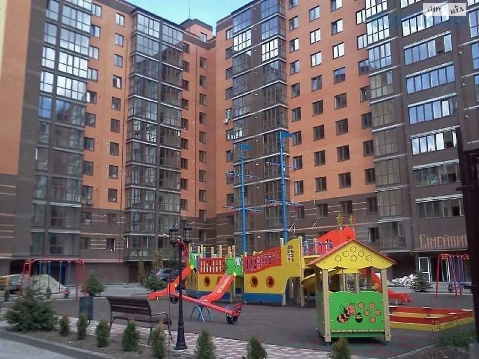 Сдается в аренду 1-комнатная квартира 45 кв. м в Днепре, ул. Высоковольтная, 14Н - фото 1