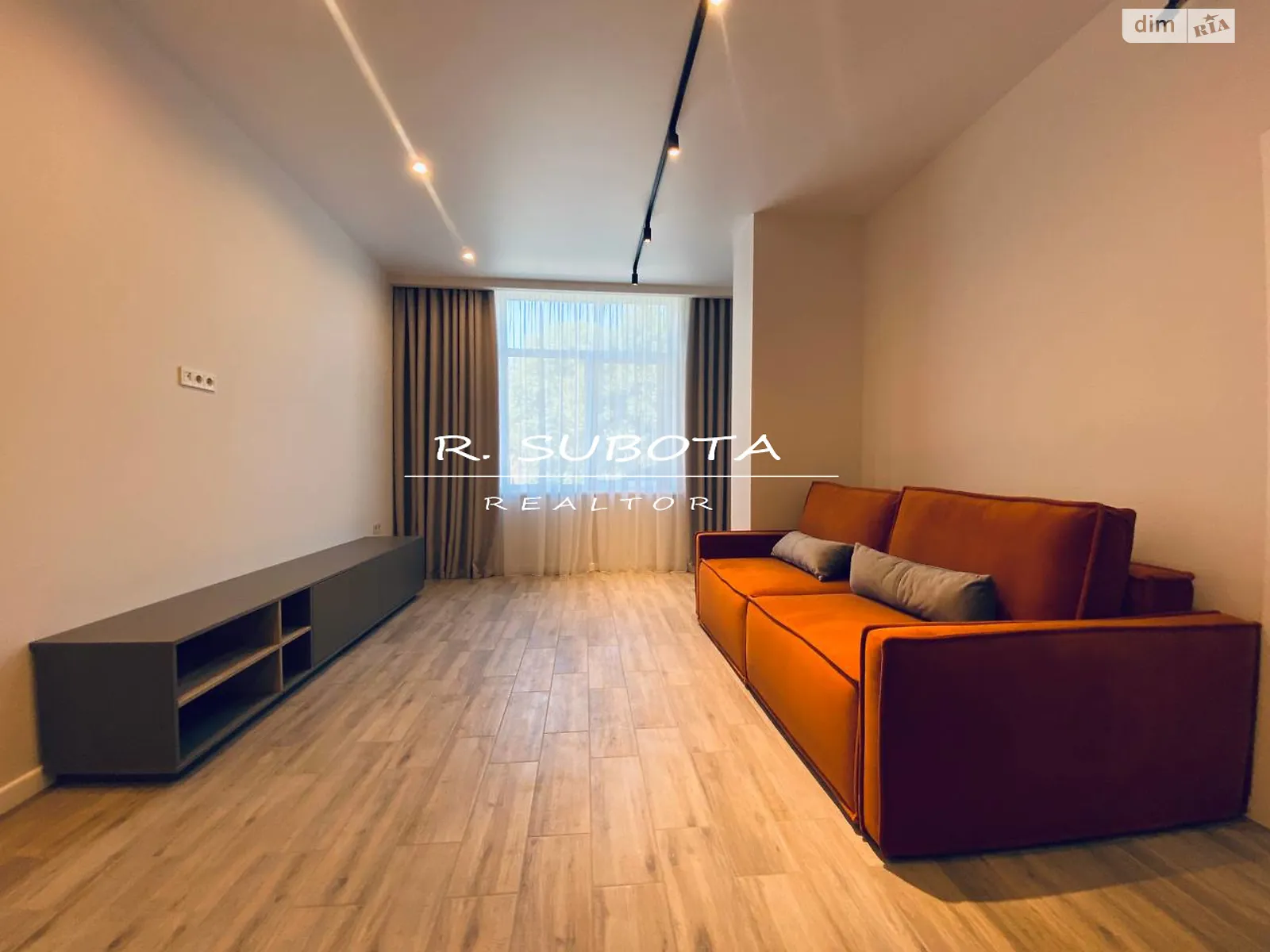 Сдается в аренду 1-комнатная квартира 67 кв. м в Днепре, ул. Подолинского Сергея, 31 - фото 1