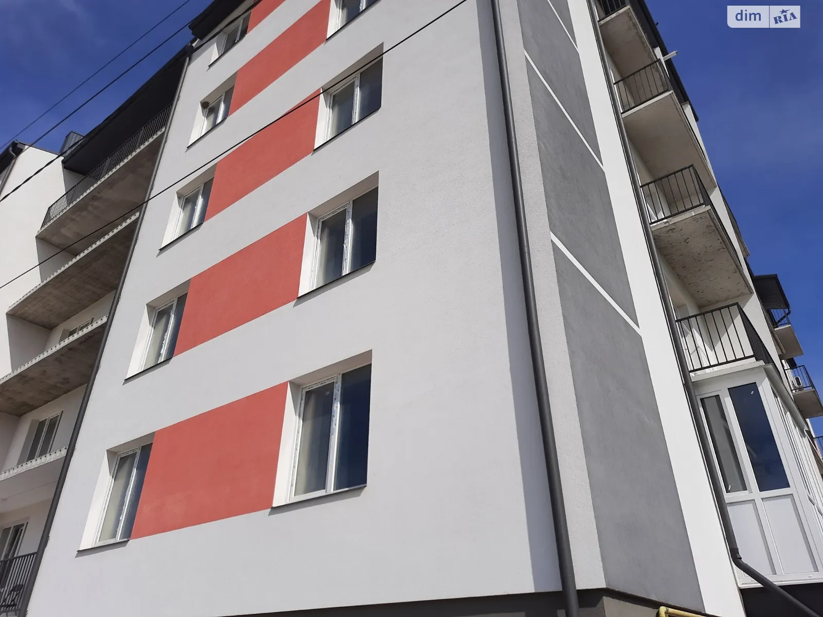 Продается 3-комнатная квартира 80 кв. м в Байковцах, ул. Солнечная, 19А - фото 1