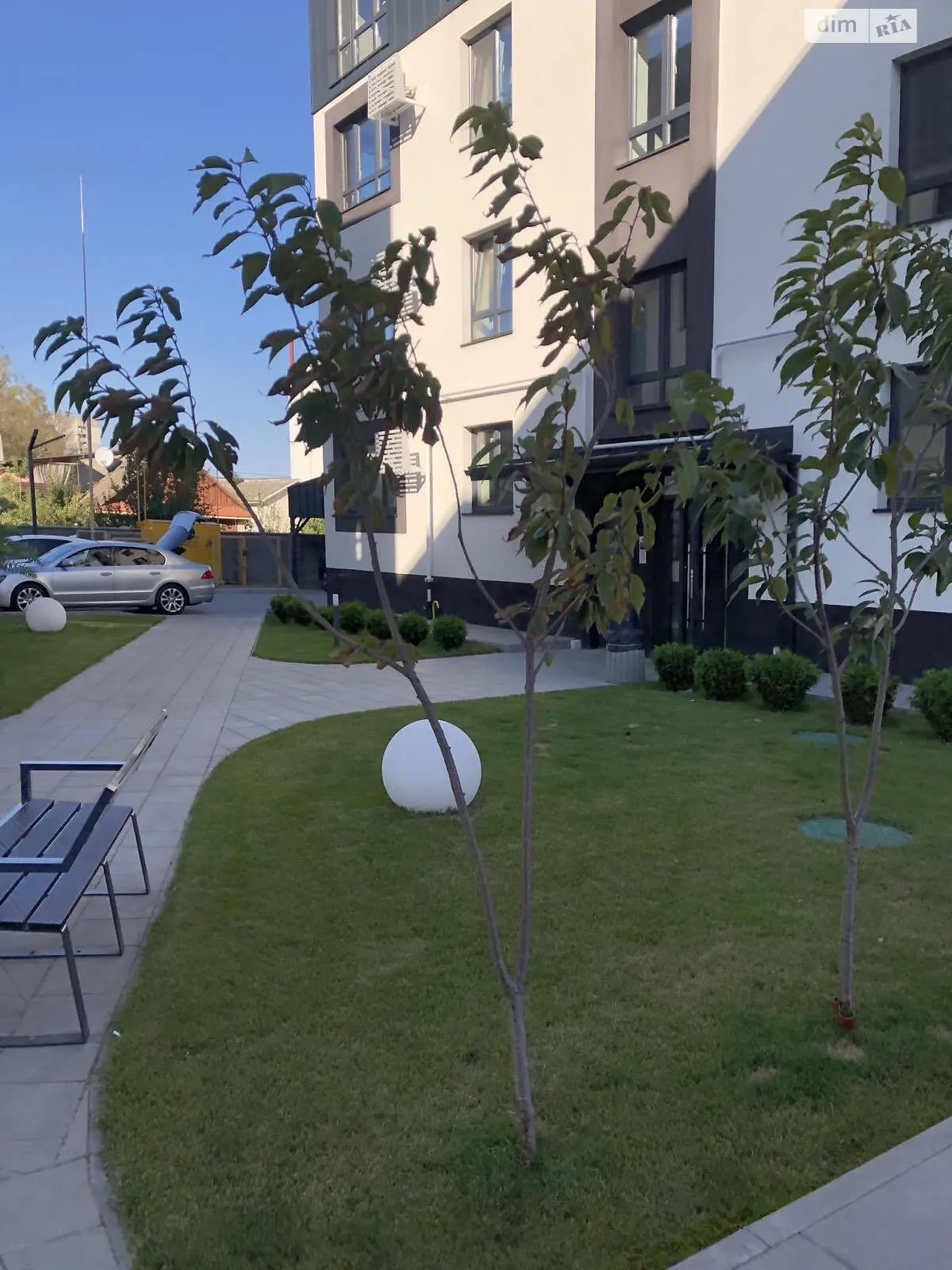 Продается 2-комнатная квартира 61.5 кв. м в Ровно, ул. Самчука Уласа - фото 1