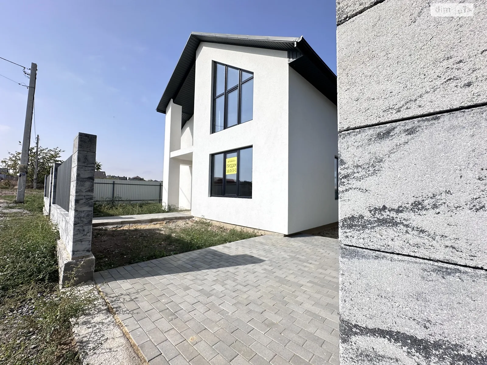 Продается дом на 2 этажа 125 кв. м с гаражом, цена: 83000 $ - фото 1
