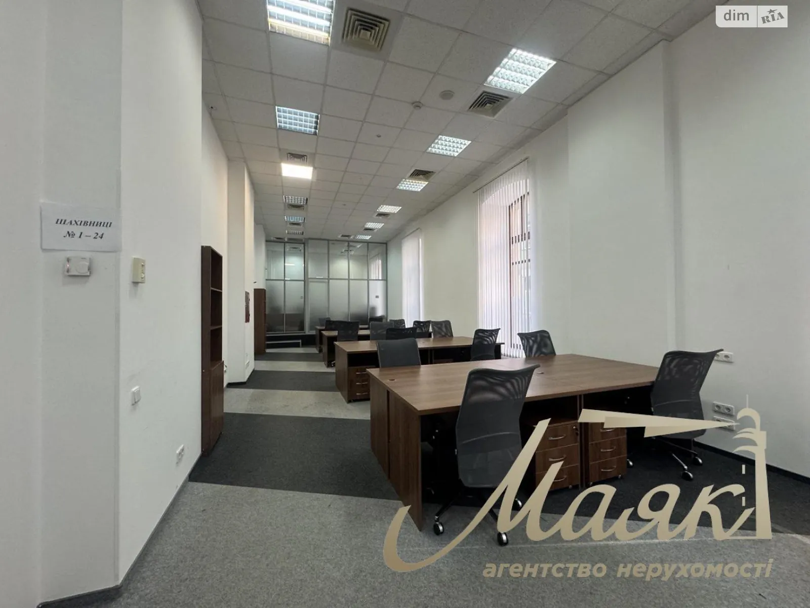 Сдается в аренду офис 336 кв. м в бизнес-центре, цена: 5000 $ - фото 1