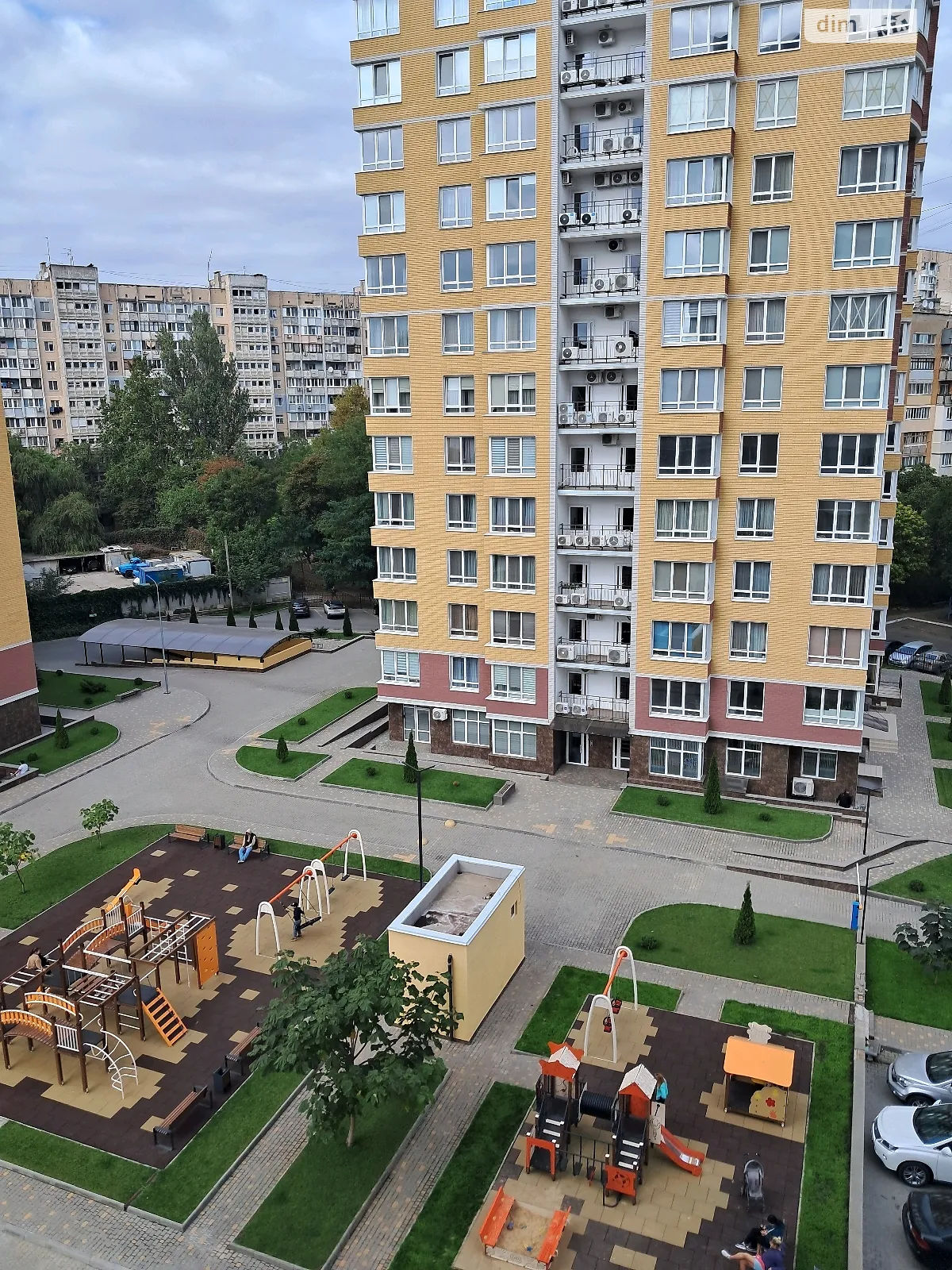 Продається 1-кімнатна квартира 1 кв. м у Одесі, вул. Владислава Бувалкіна(Генерала Бочарова), 35Б - фото 1