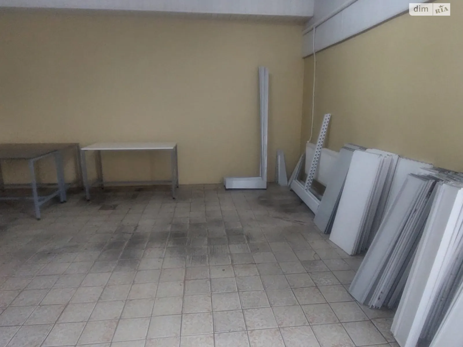 Сдается в аренду офис 35 кв. м в бизнес-центре, цена: 3500 грн - фото 1