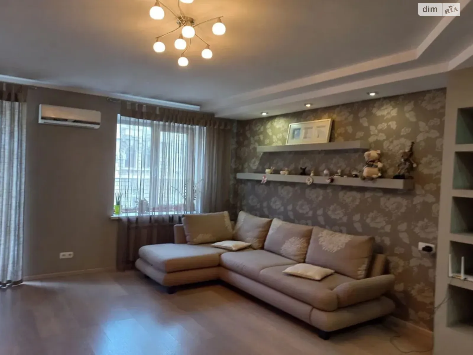 Продается 4-комнатная квартира 127.1 кв. м в Одессе, ул. Новосельского, 80 - фото 1
