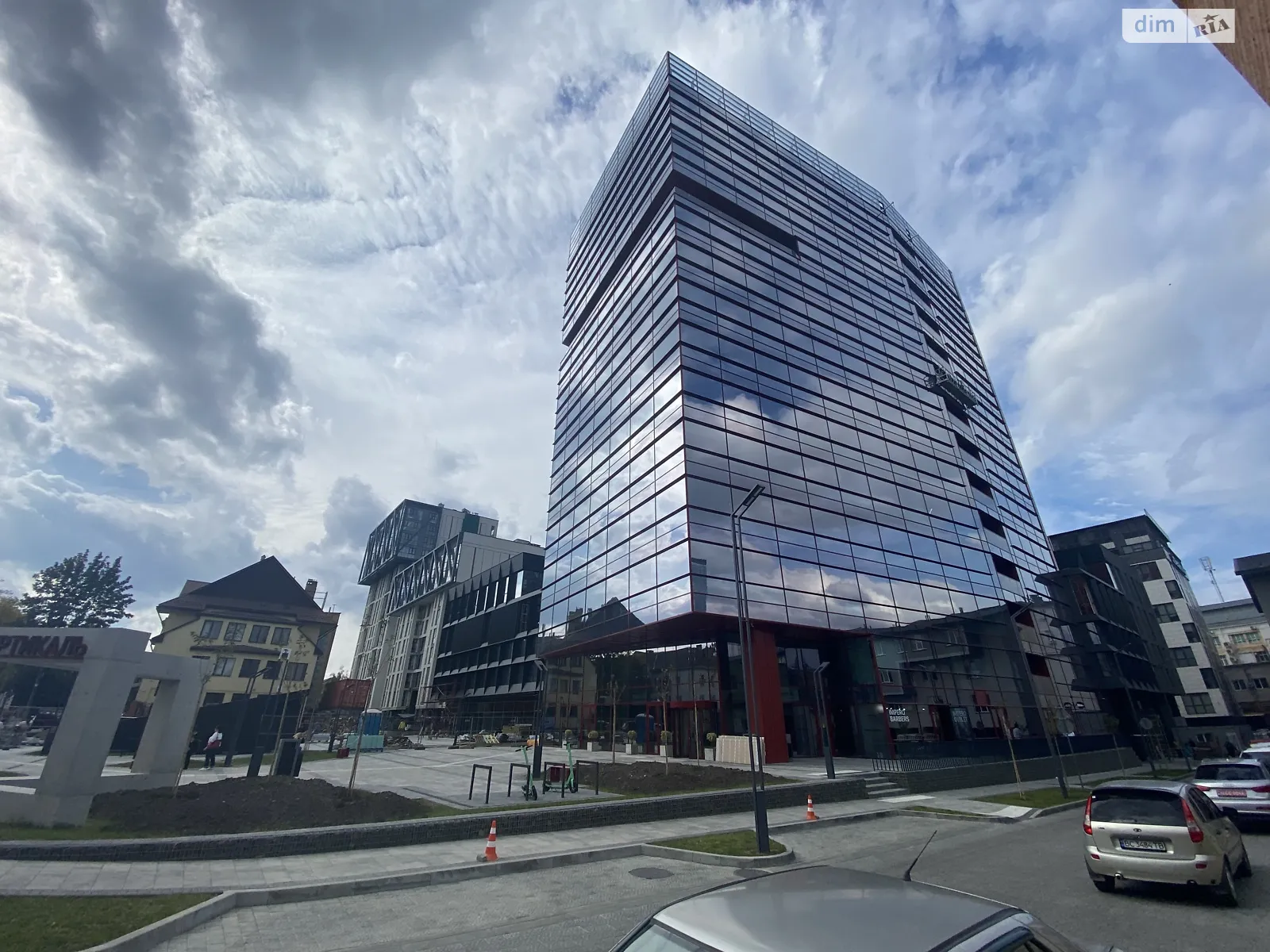 Здається в оренду офіс 190 кв. м в бізнес-центрі, цена: 2090 $ - фото 1