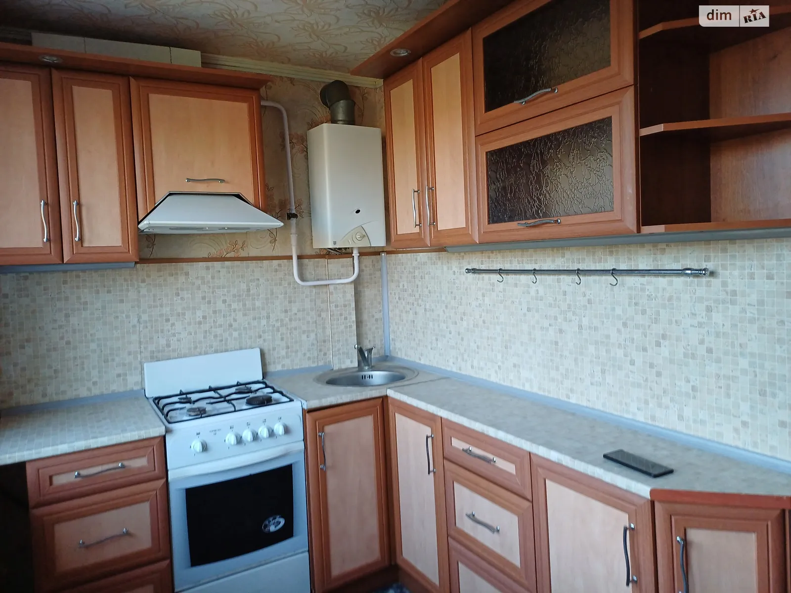 Продается 2-комнатная квартира 43.4 кв. м в Першотравенске, ул. Независимости(Горького), 9 - фото 1