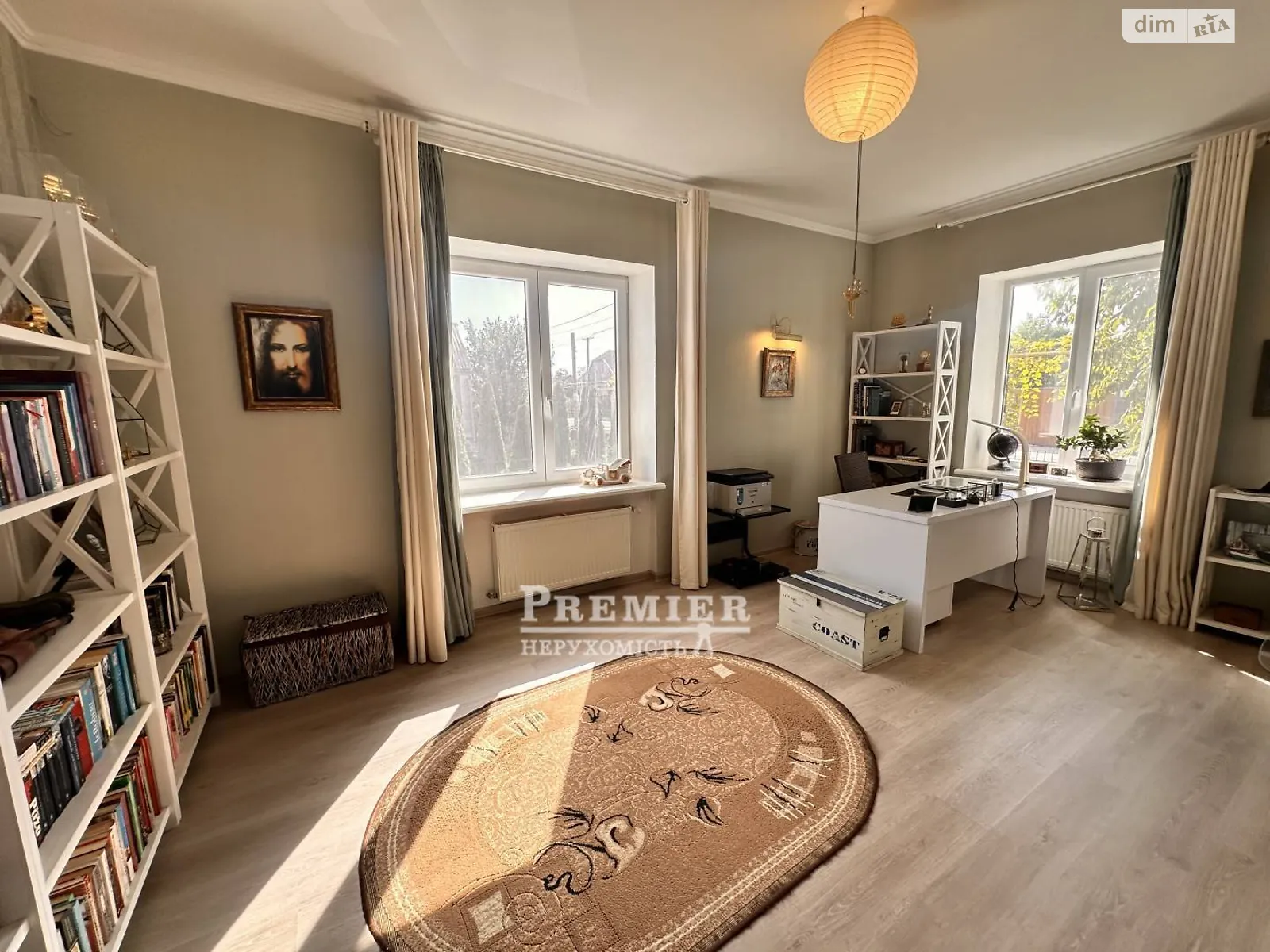 Продается дом на 2 этажа 215.6 кв. м с баней/сауной, цена: 150000 $ - фото 1