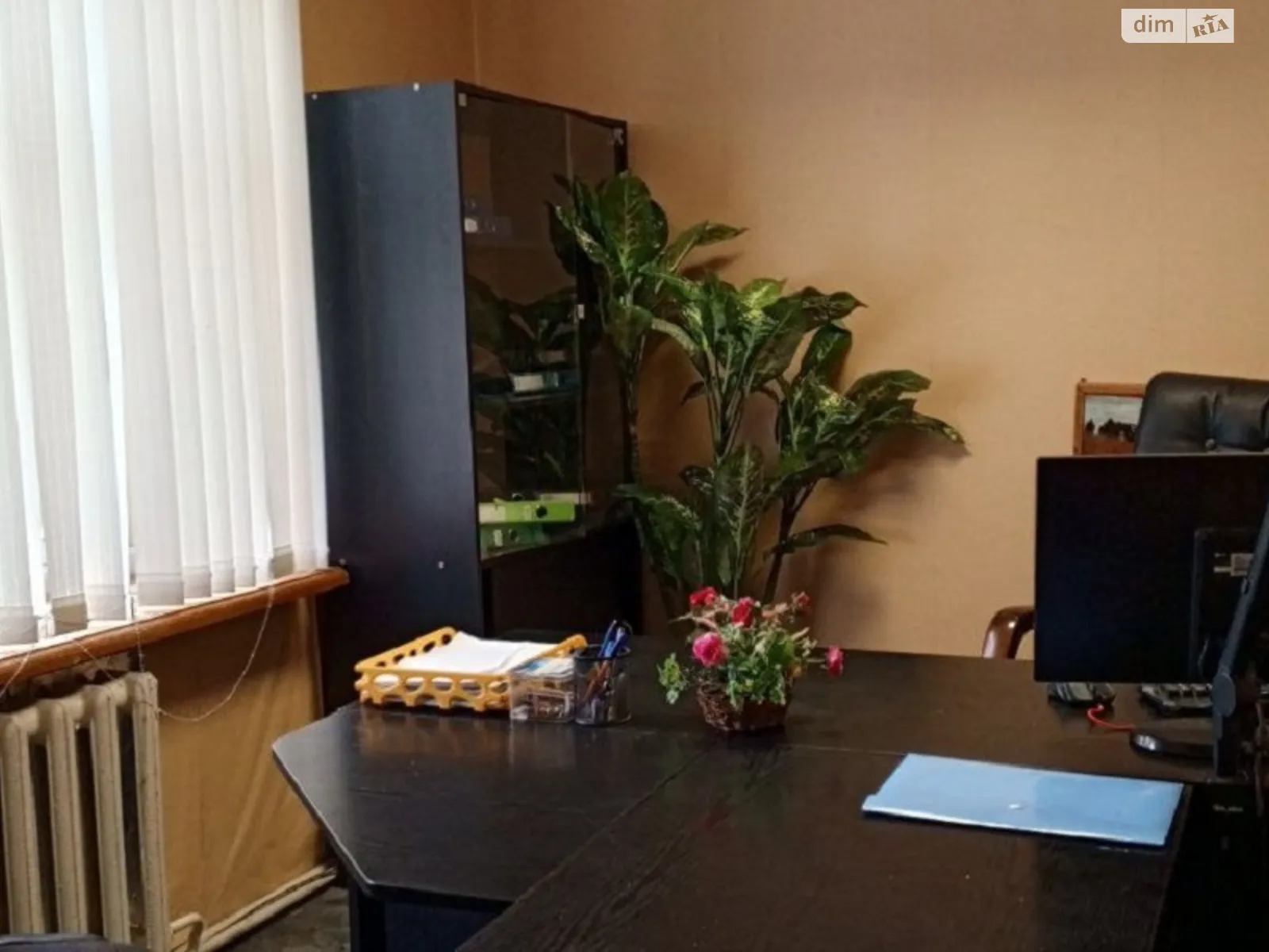 Продается офис 326 кв. м в бизнес-центре, цена: 210000 $ - фото 1