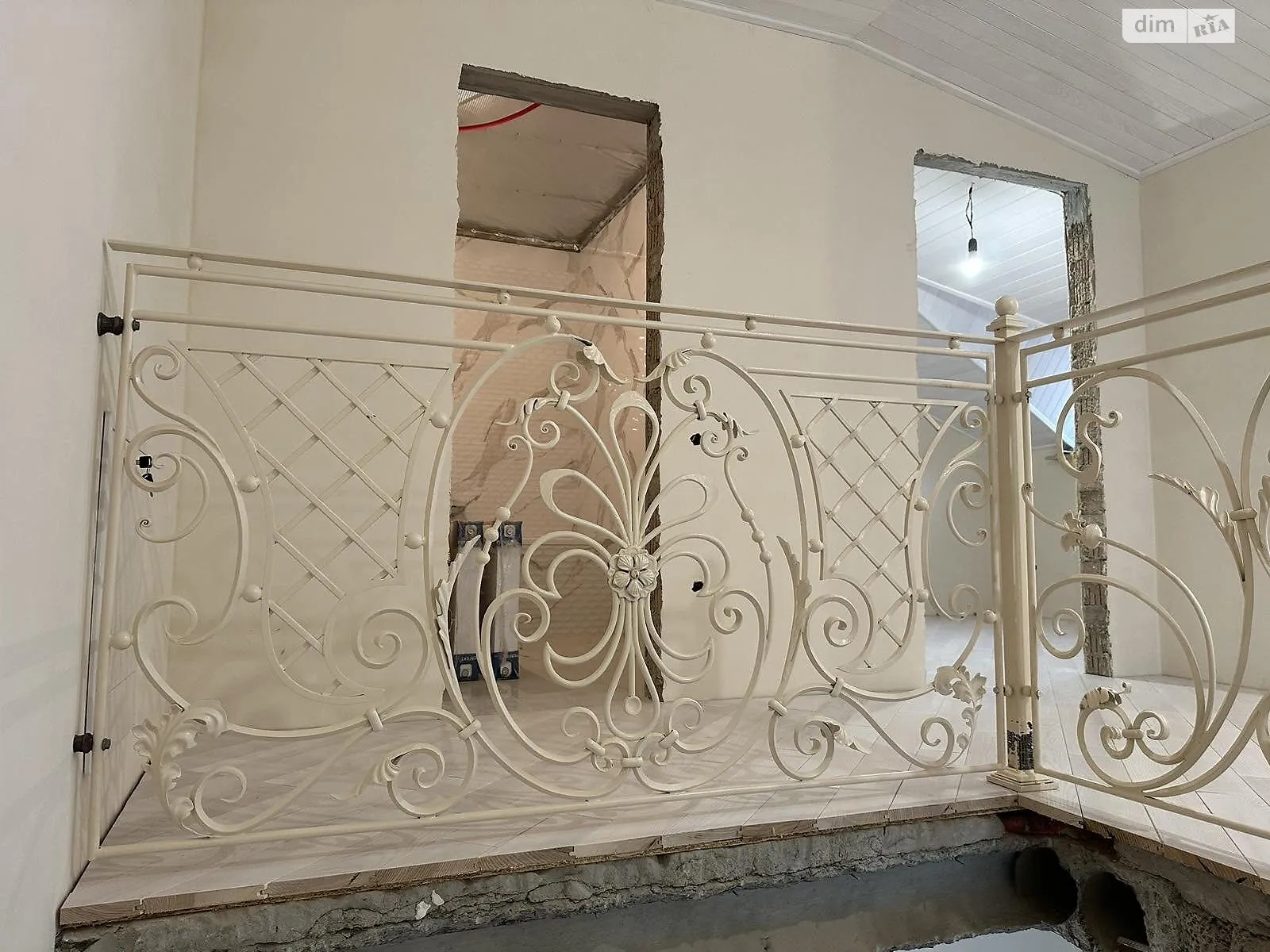 Продается 5-комнатная квартира 115.7 кв. м в Жовкве, ул. С. Петлюры - фото 1