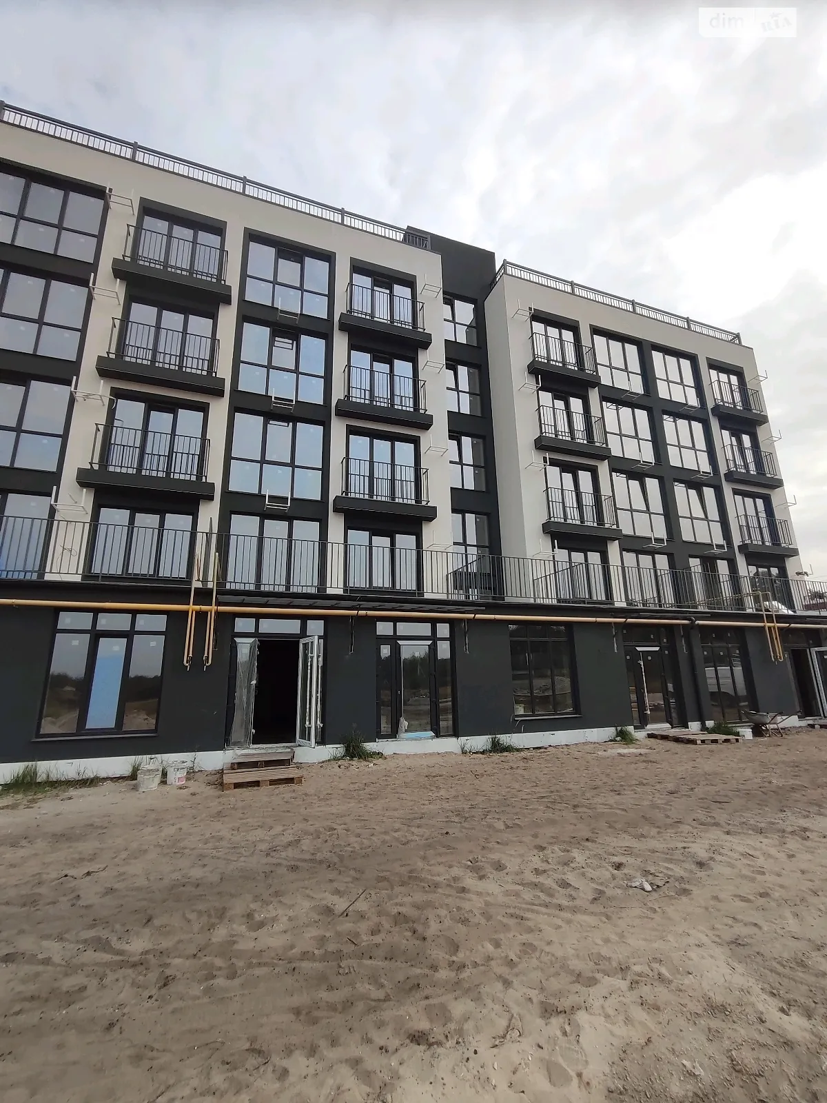 Продается 2-комнатная квартира 62 кв. м в Буче, пер. Гостомельский, 4 - фото 1