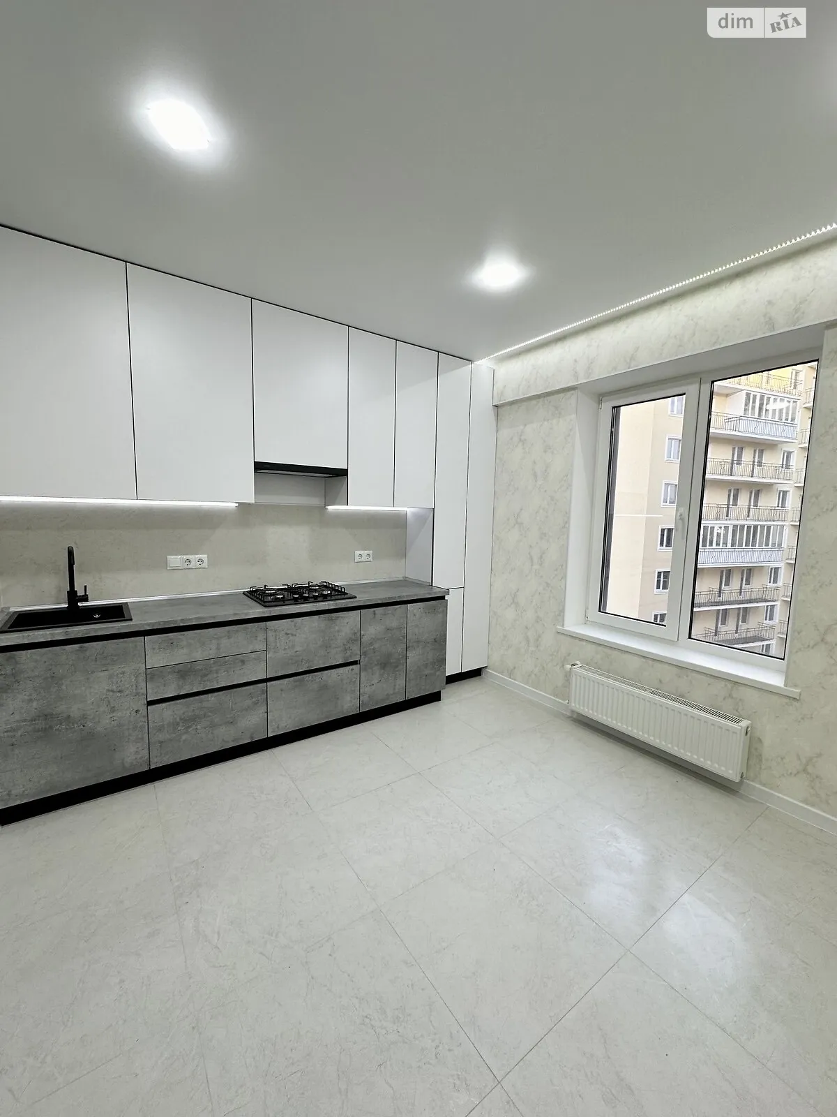 Продается 1-комнатная квартира 35.4 кв. м в Одессе, ул. Инглези, 2 корпус 8 - фото 1