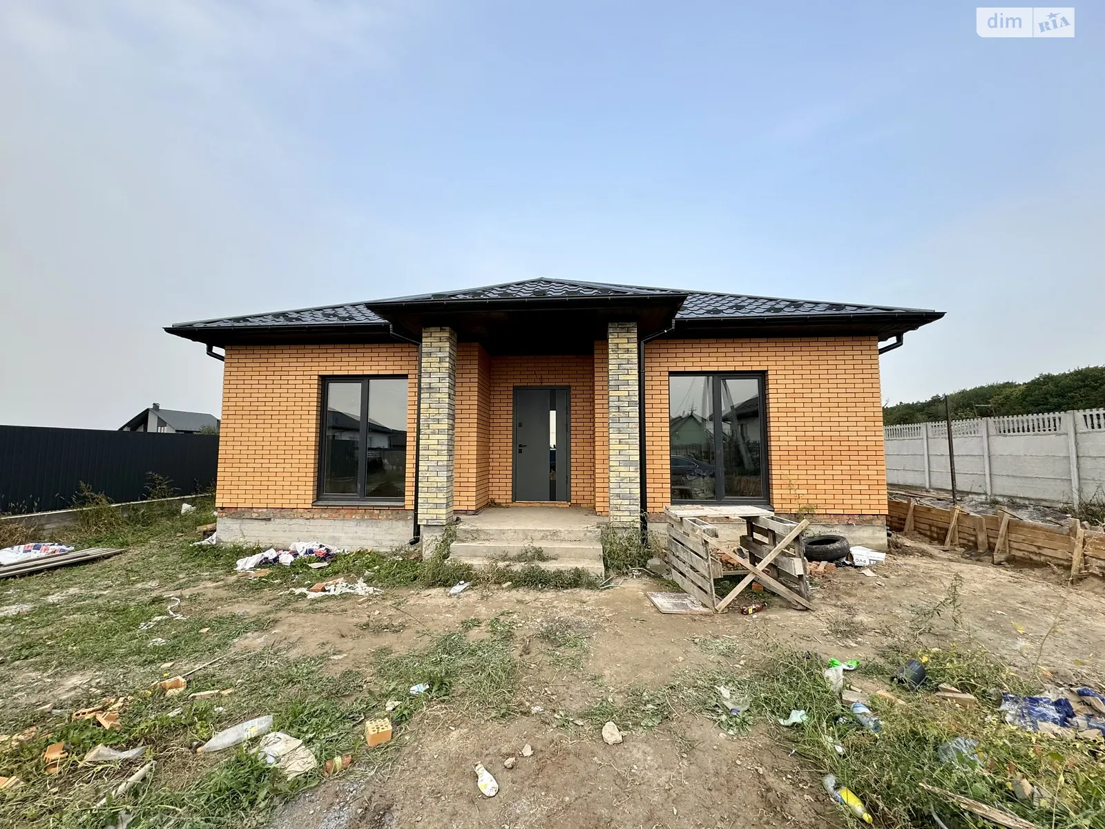 Продається одноповерховий будинок 95 кв. м з бесідкою, цена: 75000 $ - фото 1