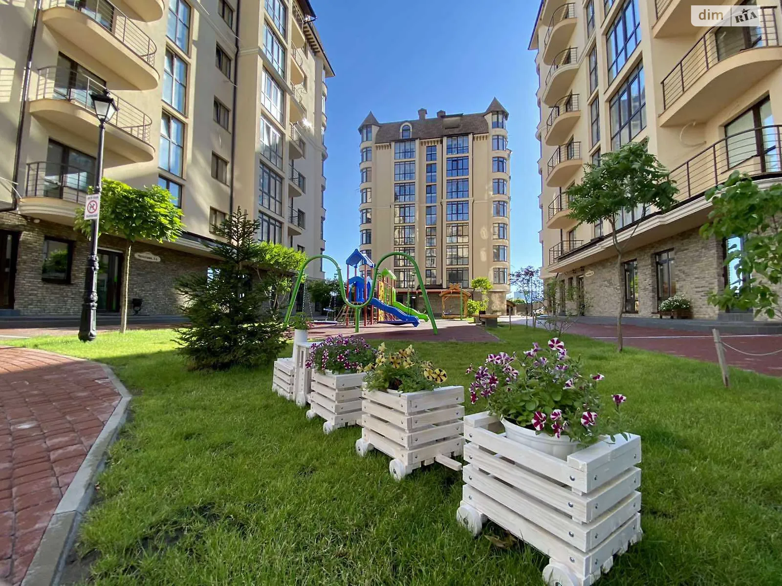 Продается 1-комнатная квартира 38.5 кв. м в Новоселках, ул. Молодежная, 5Б - фото 1