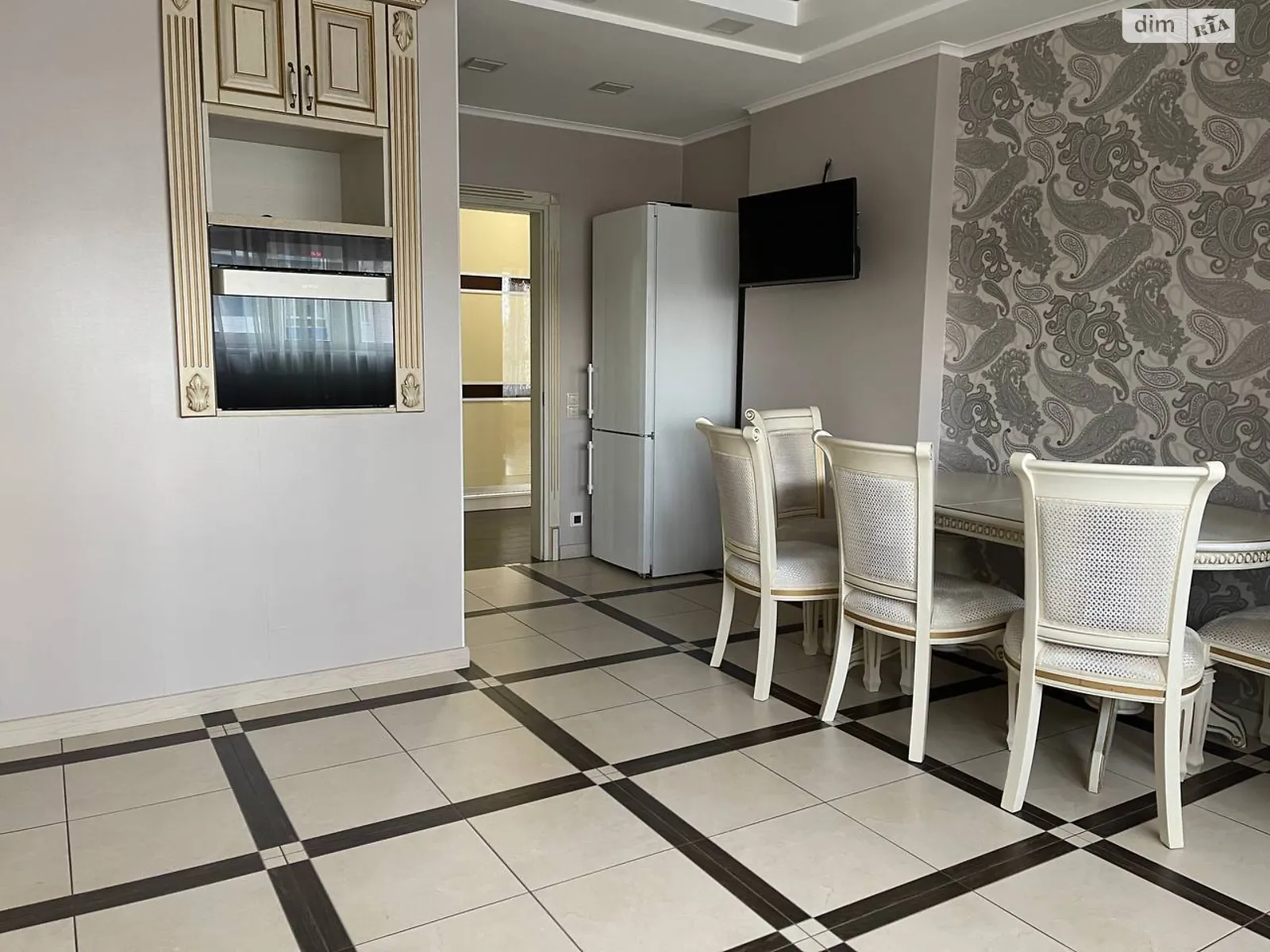 Сдается в аренду 2-комнатная квартира 86 кв. м в Киеве, ул. Авиаконструктора Игоря Сикорского(Танковая), 1 - фото 1