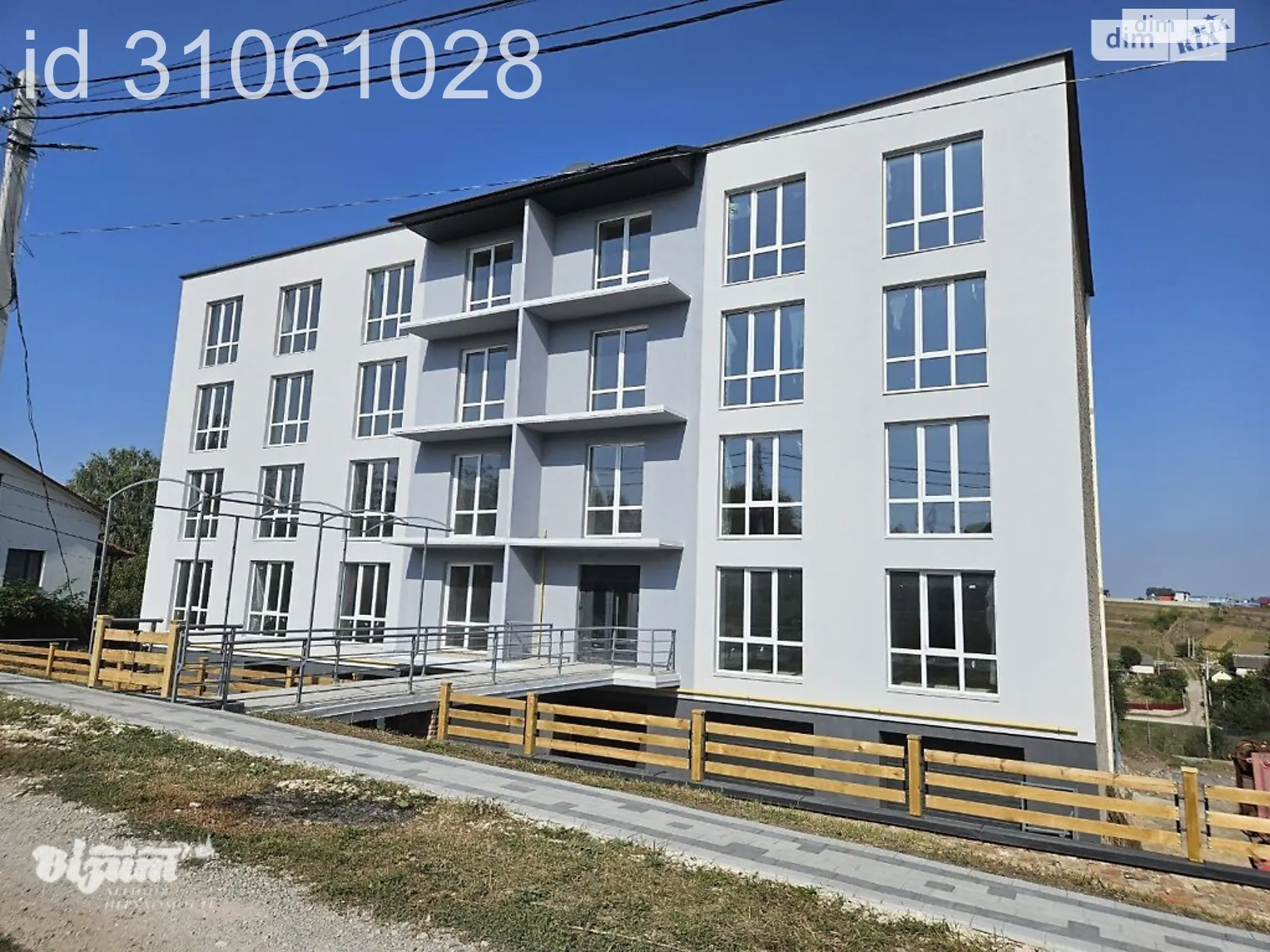 Продается 3-комнатная квартира 89.7 кв. м в Подгородном, цена: 53820 $ - фото 1